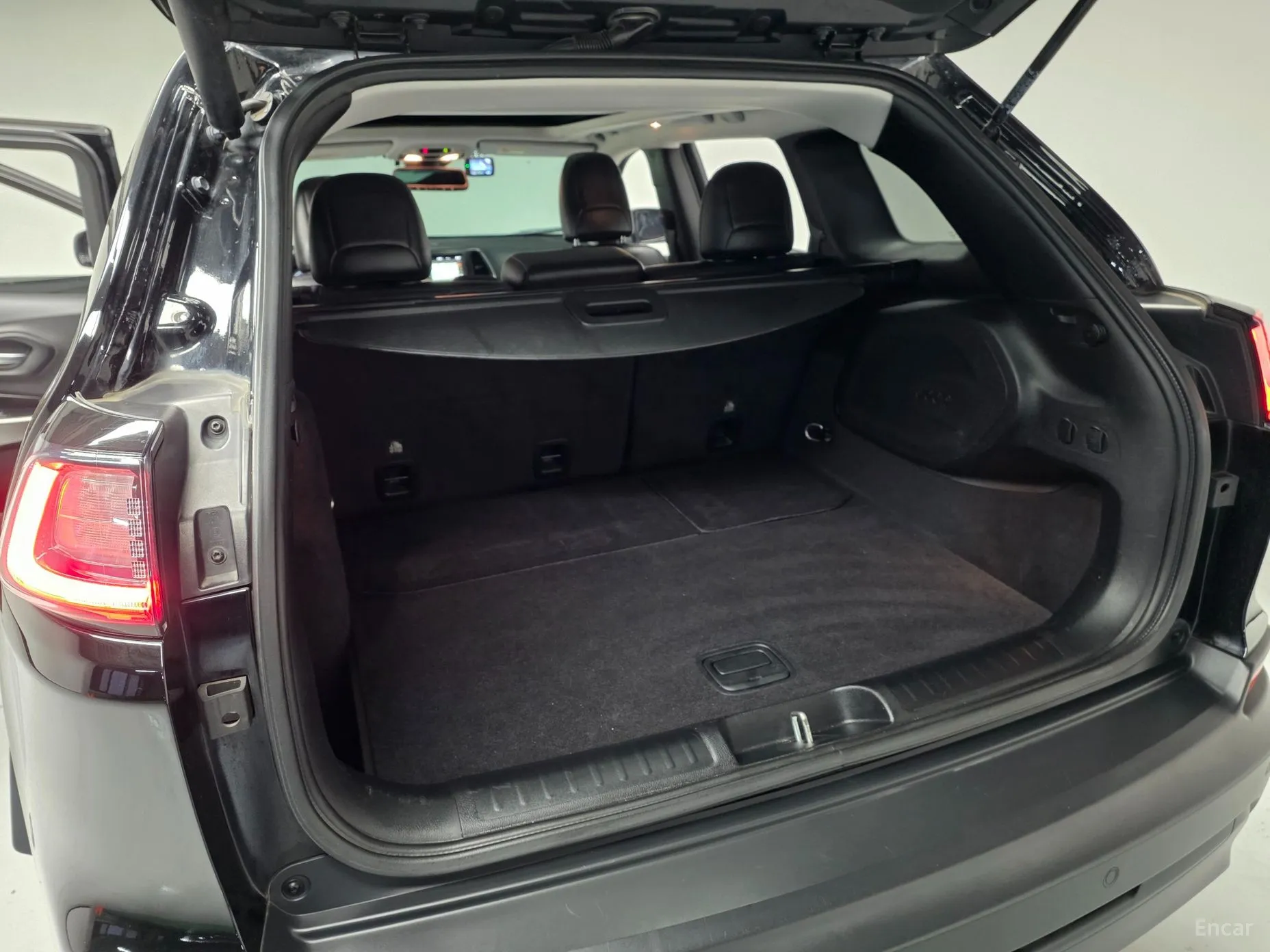 Jeep Cherokee (KL) превью 19