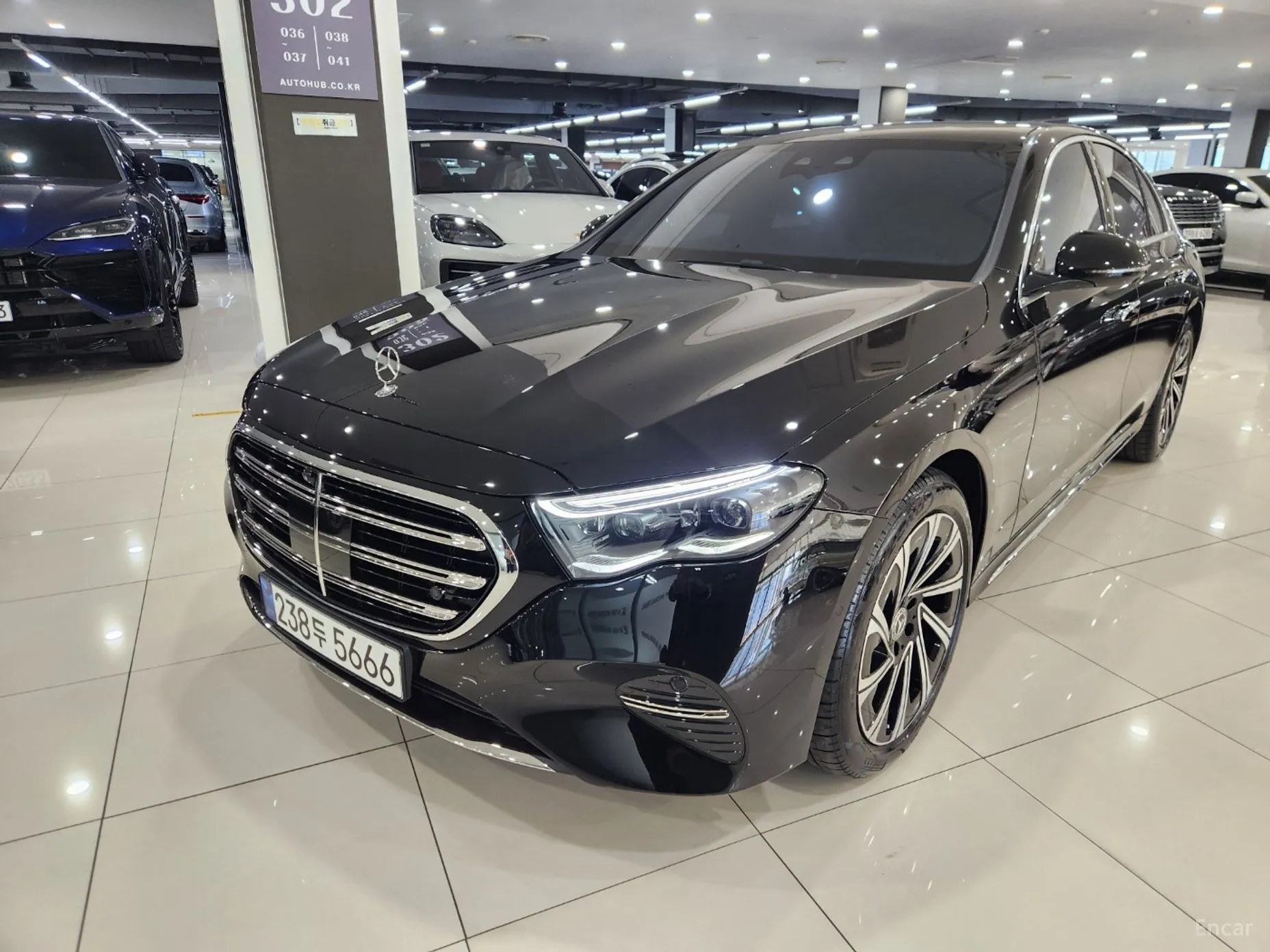 E-Class W214