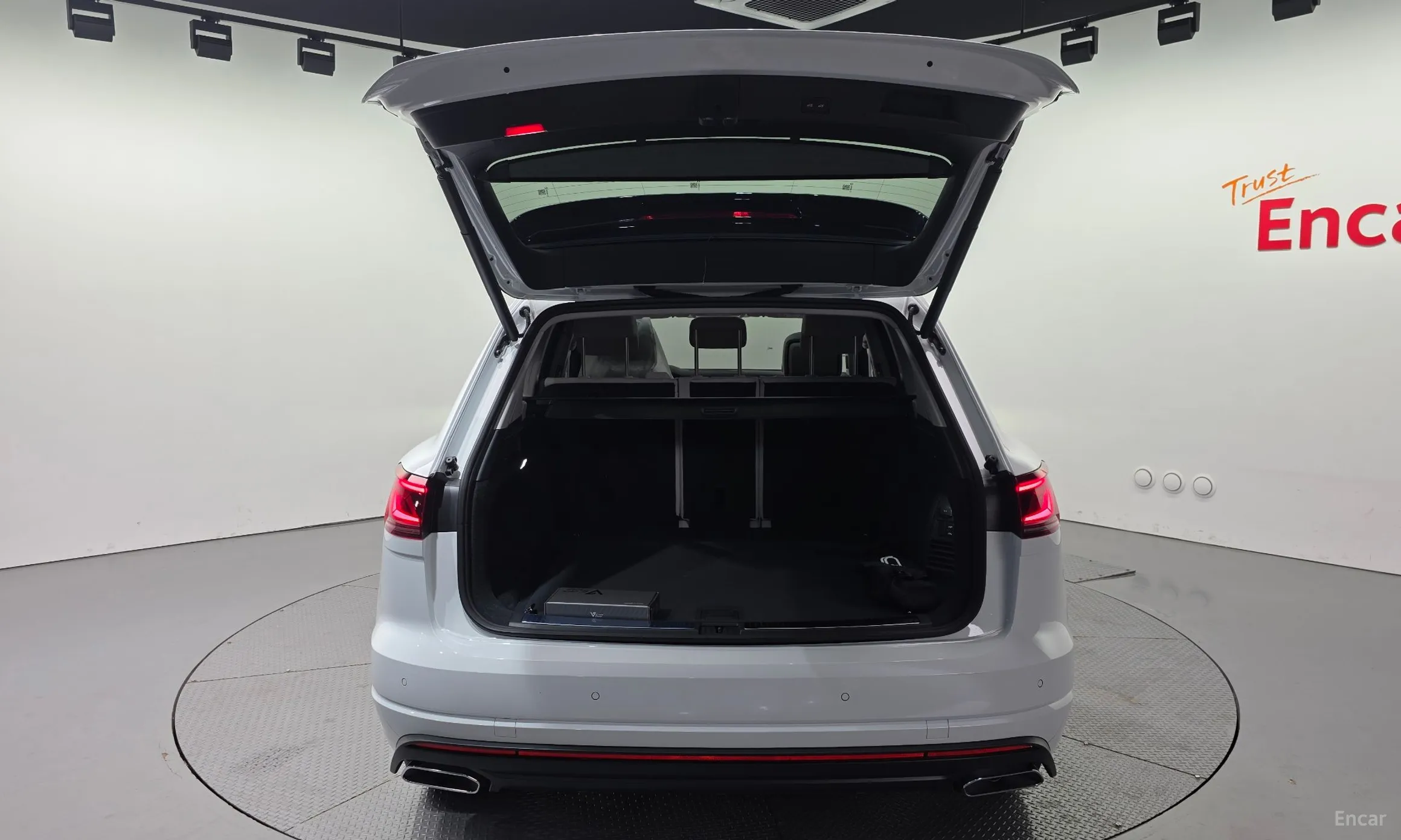Volkswagen Touareg 3rd Generation превью 20