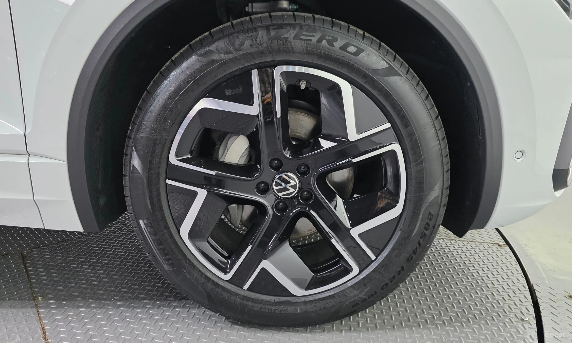 Volkswagen Touareg 3rd Generation превью 5
