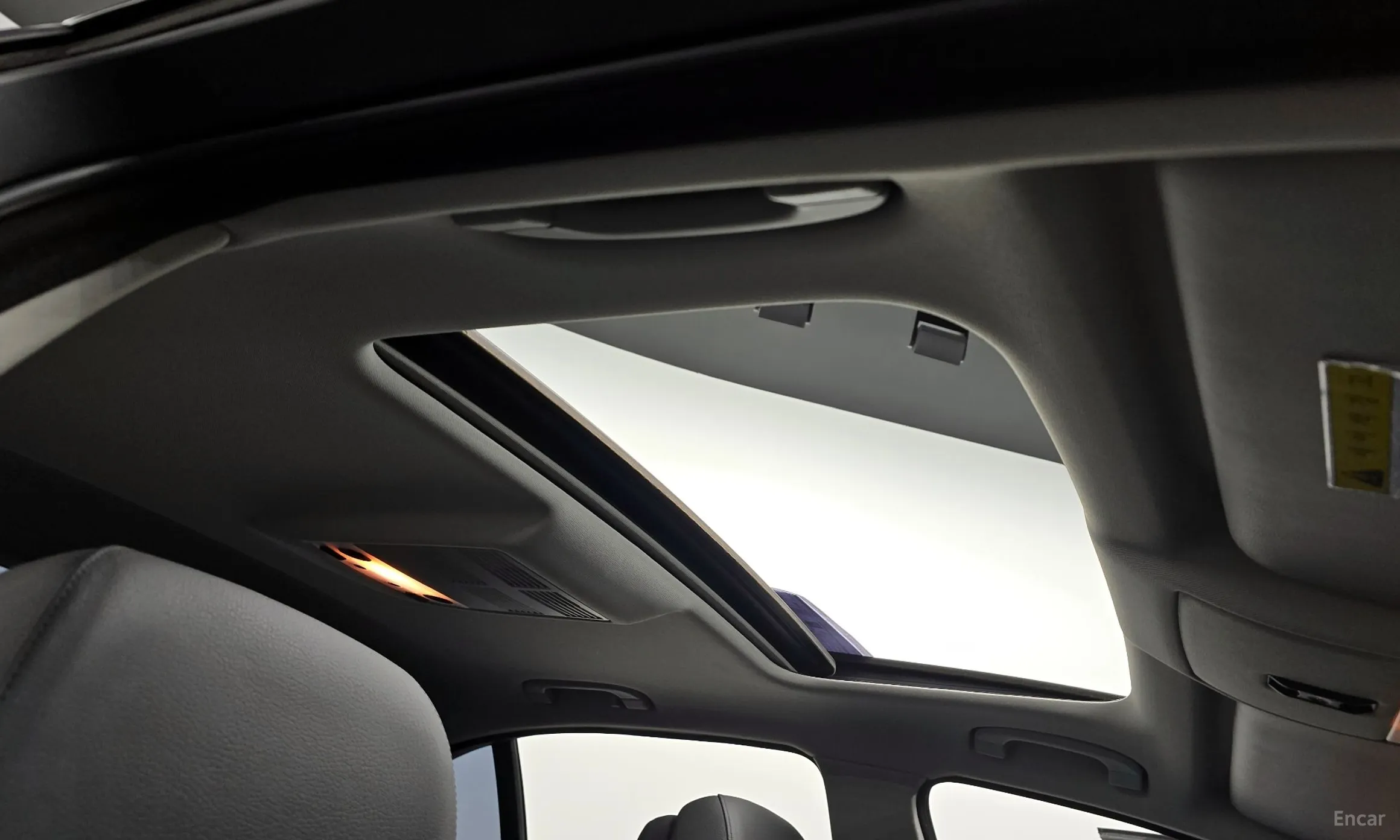 BMW 5 Series (E60) превью 19