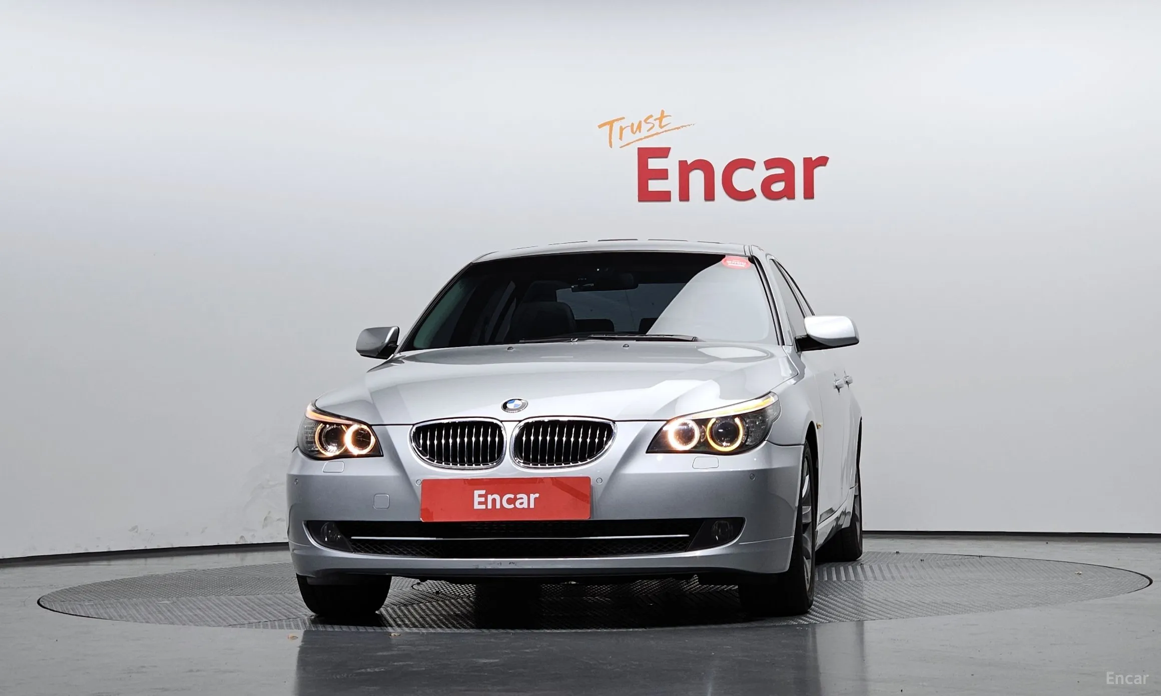 BMW 5 Series (E60) превью 3