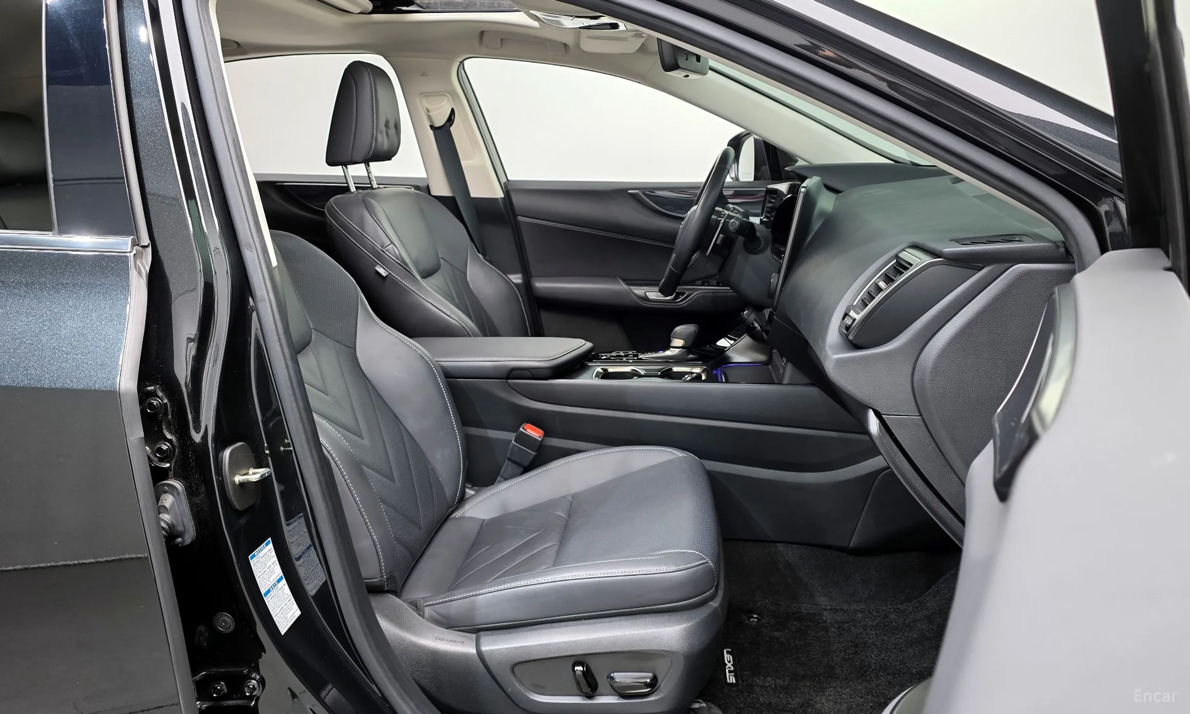 Lexus NX350h Gen 2 превью 10