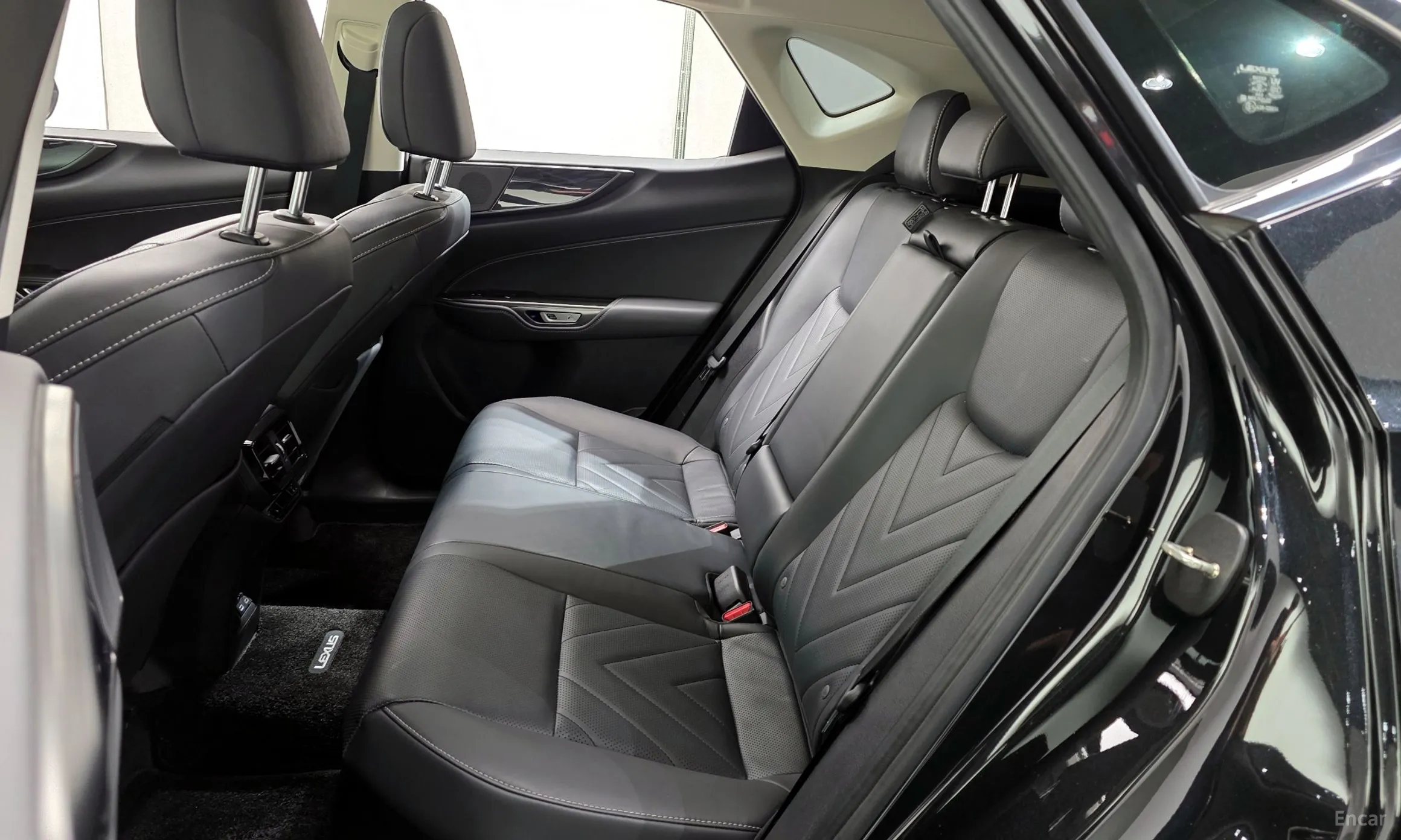 Lexus NX350h Gen 2 превью 12