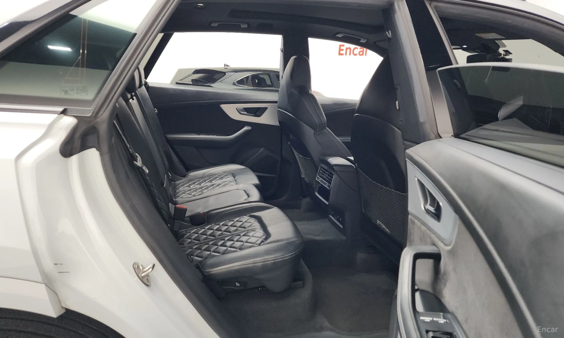 Audi Q8 (4M) превью 12