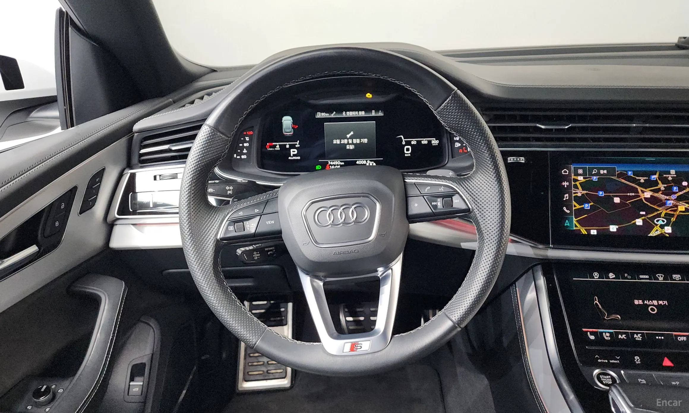 Audi Q8 (4M) превью 13