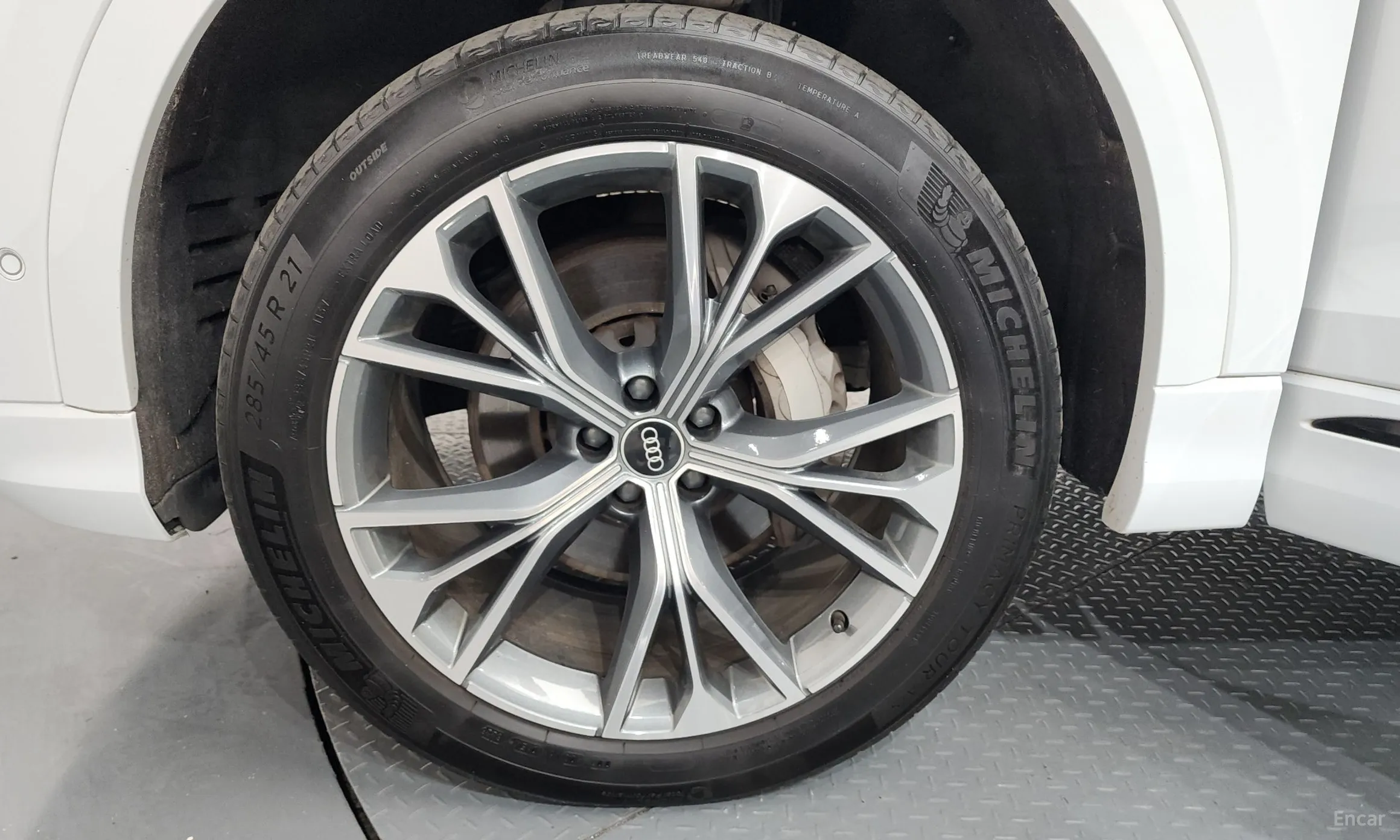 Audi Q8 (4M) превью 5