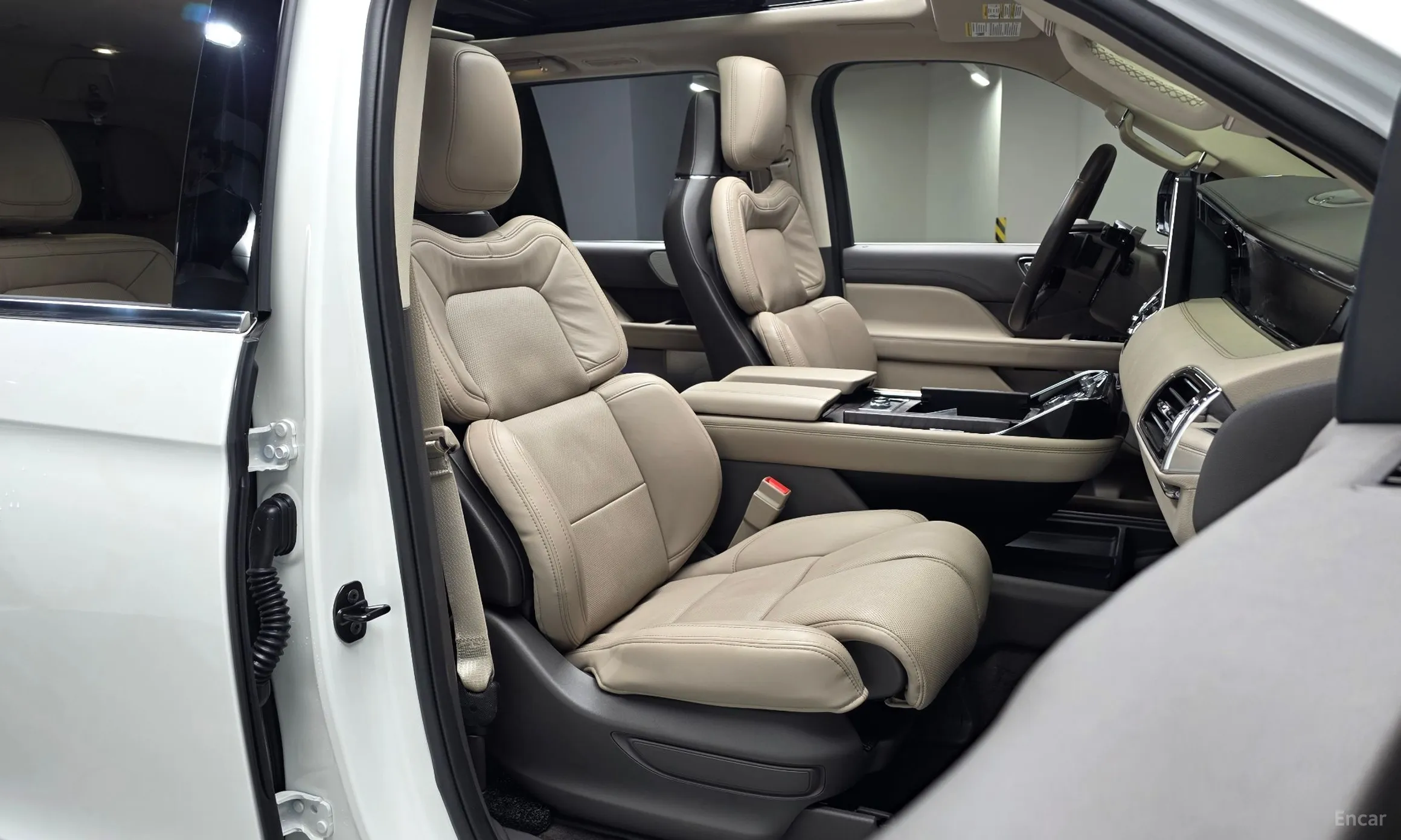 Lincoln Navigator 4th generation превью 10