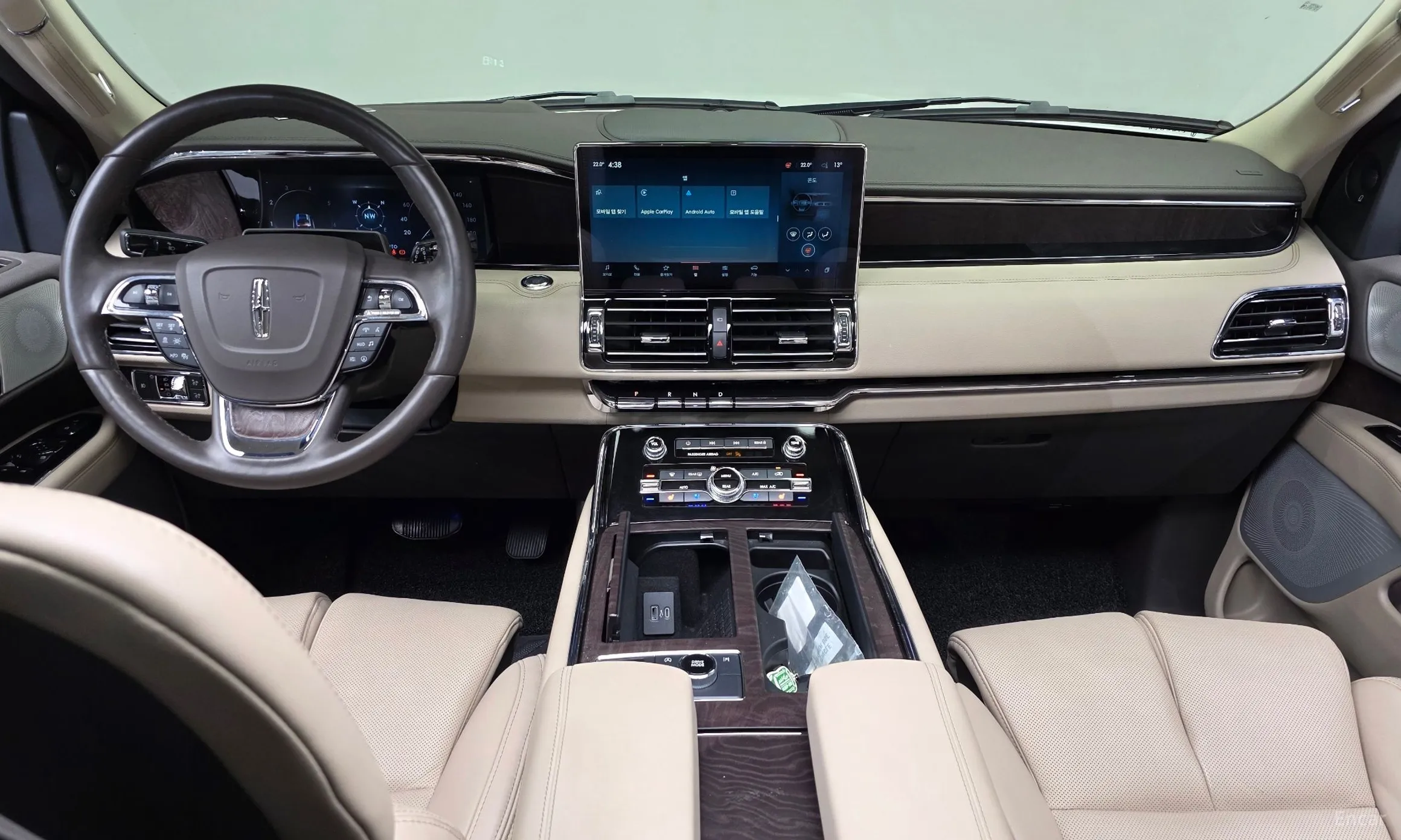 Lincoln Navigator 4th generation превью 7