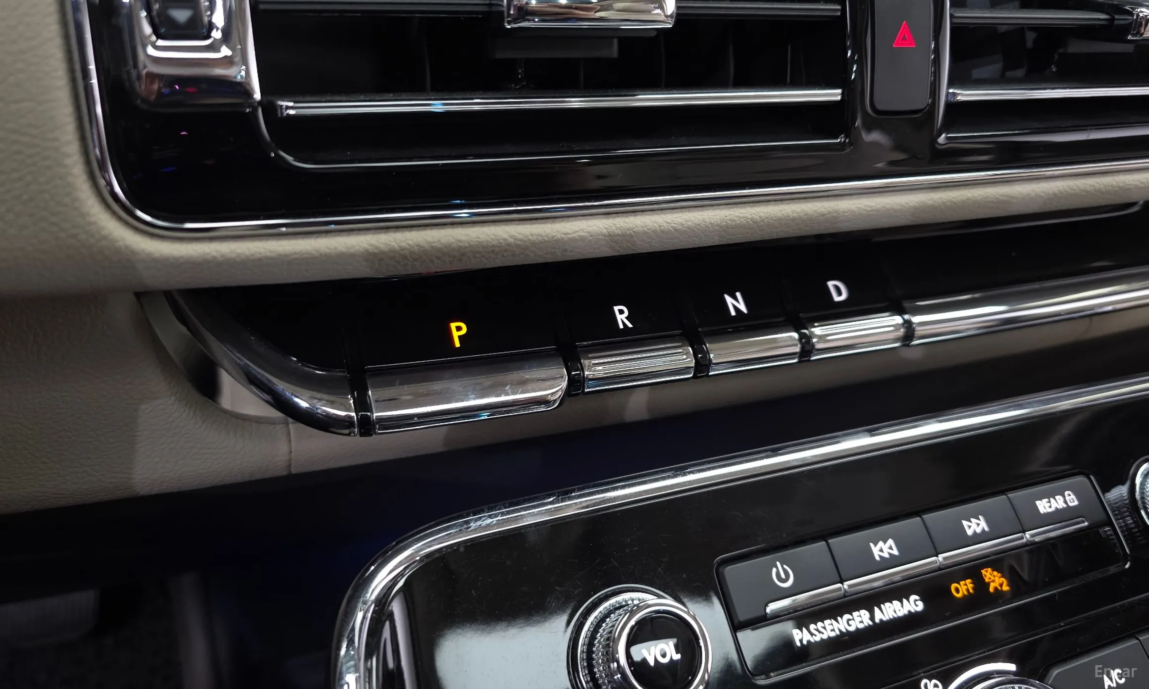 Lincoln Navigator 4th generation превью 9