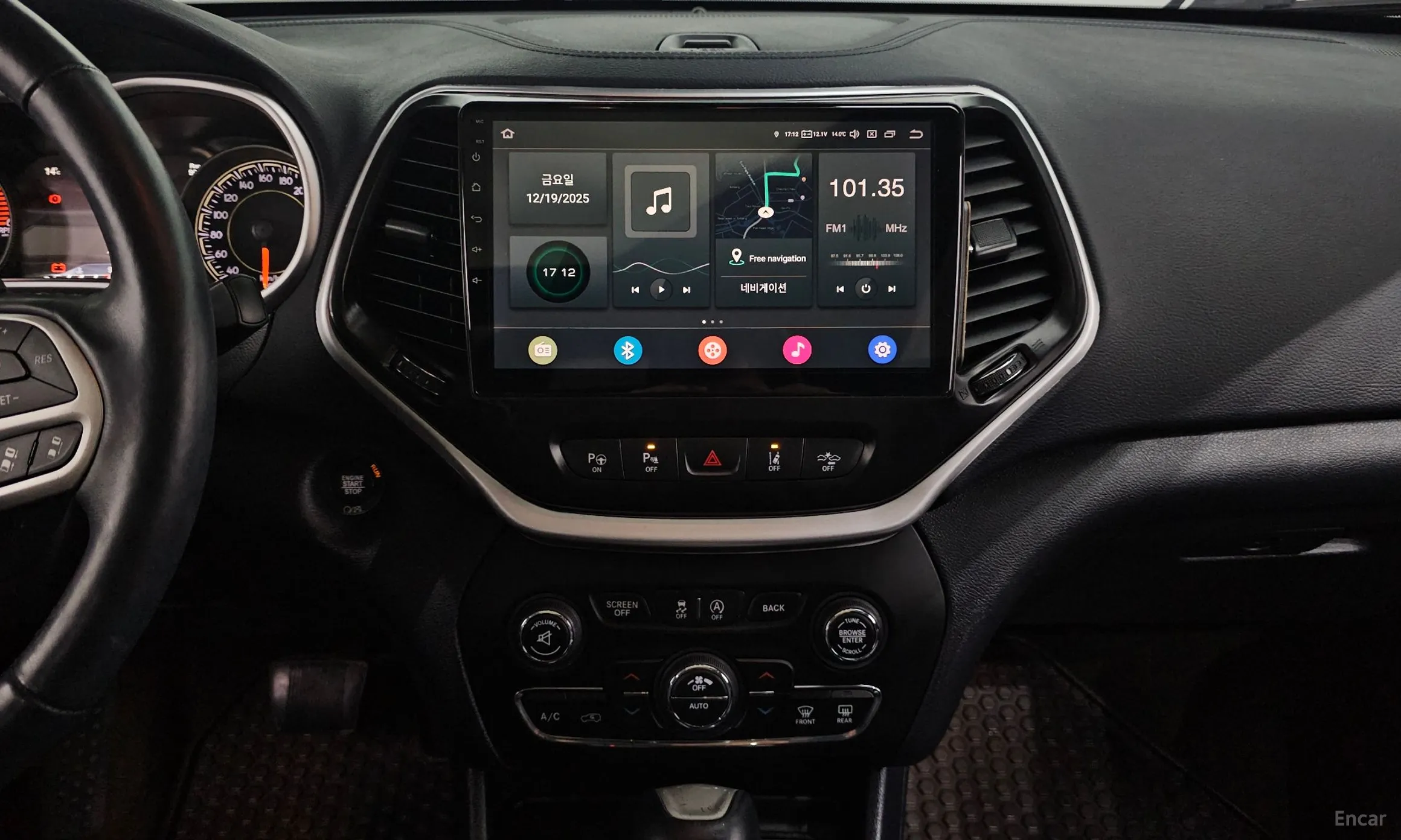 Jeep Cherokee (KL) превью 14