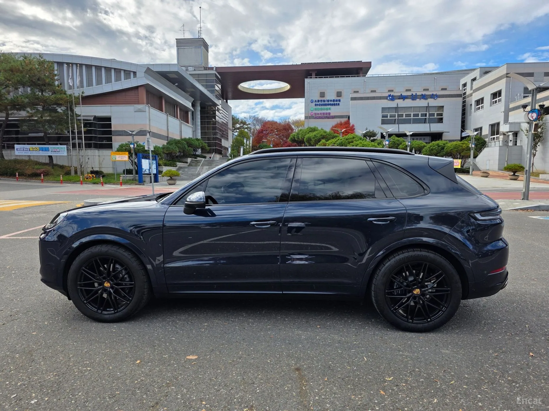 Porsche Cayenne (PO536) превью 10