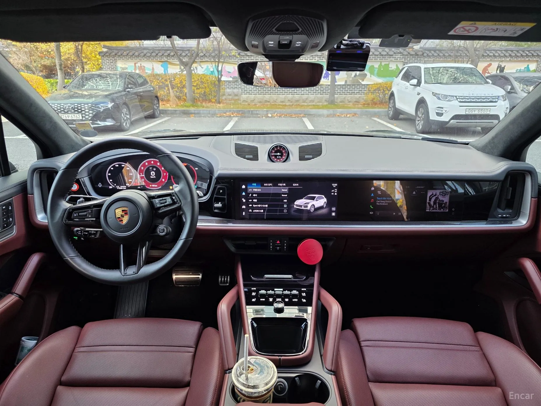 Porsche Cayenne (PO536) превью 11
