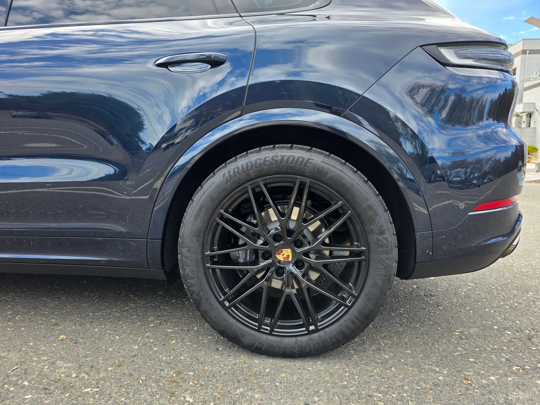 Porsche Cayenne (PO536) превью 5