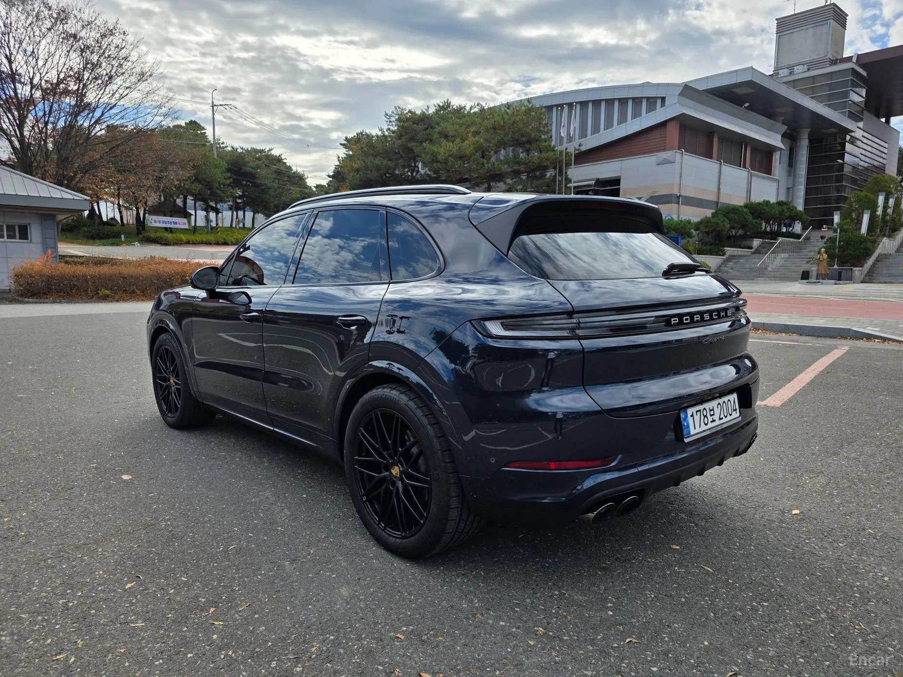 Porsche Cayenne (PO536) превью 8