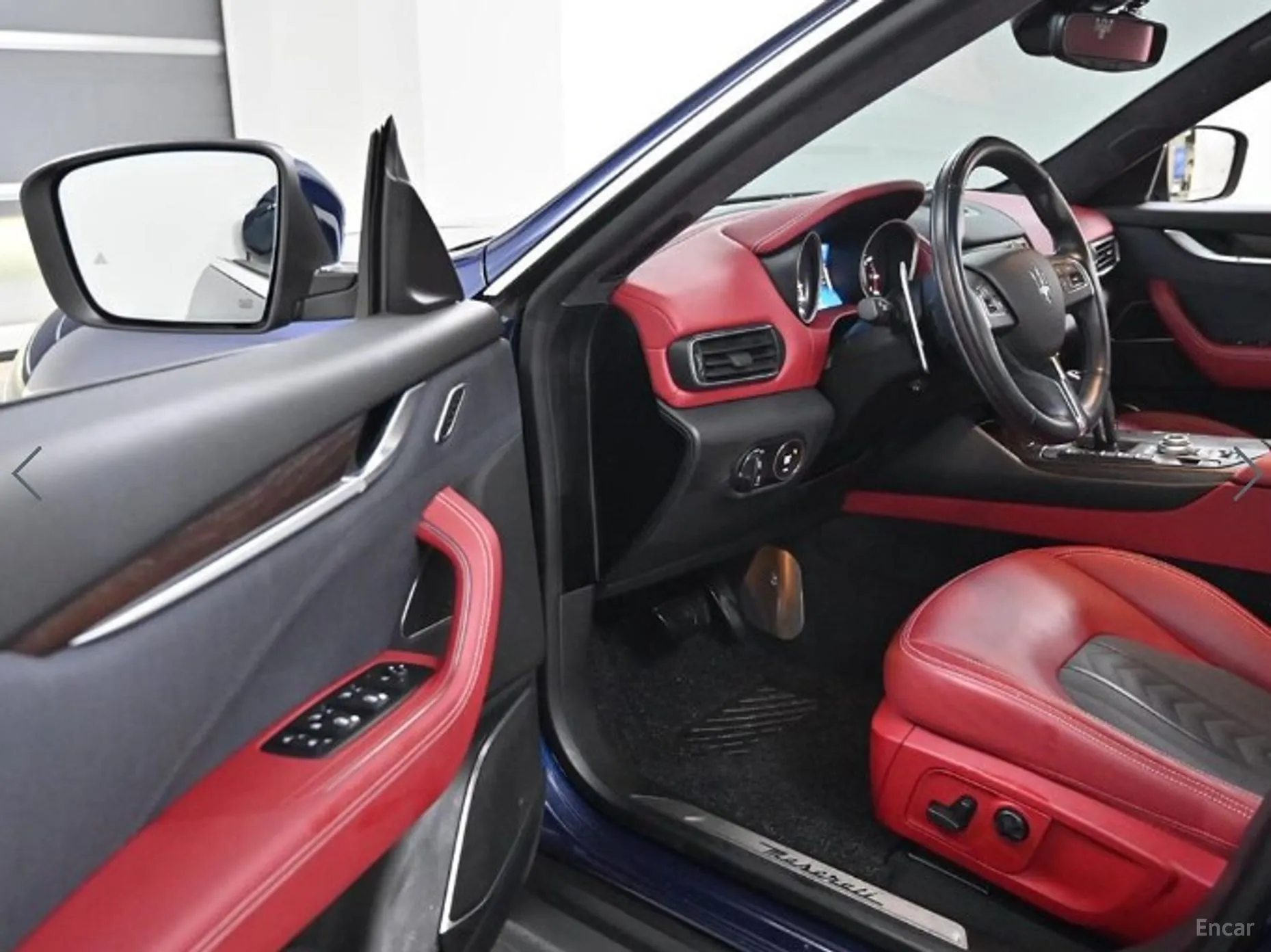 Maserati Levante превью 11