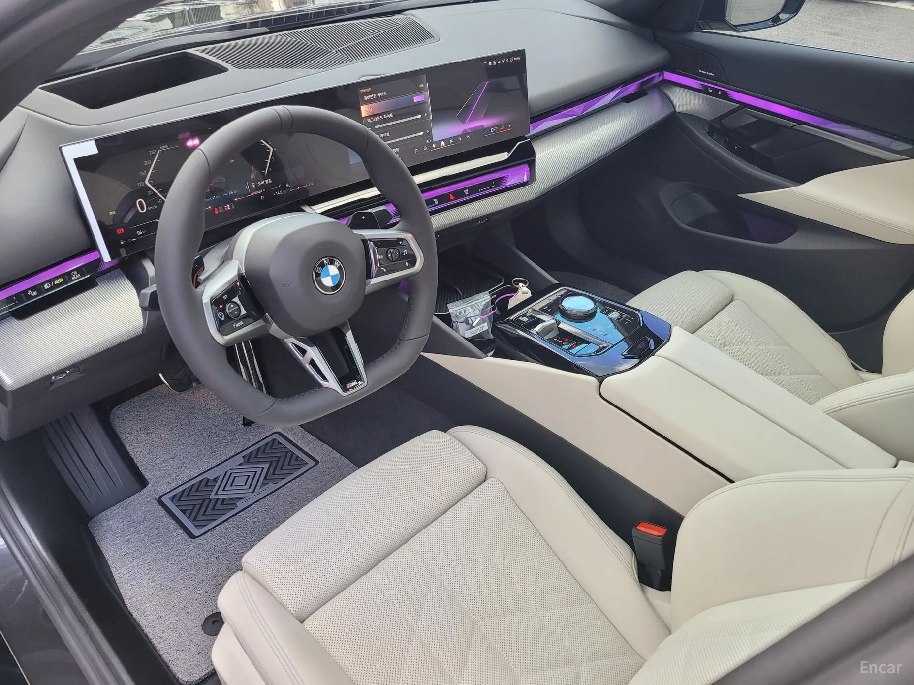 BMW 5 Series (G60) превью 10