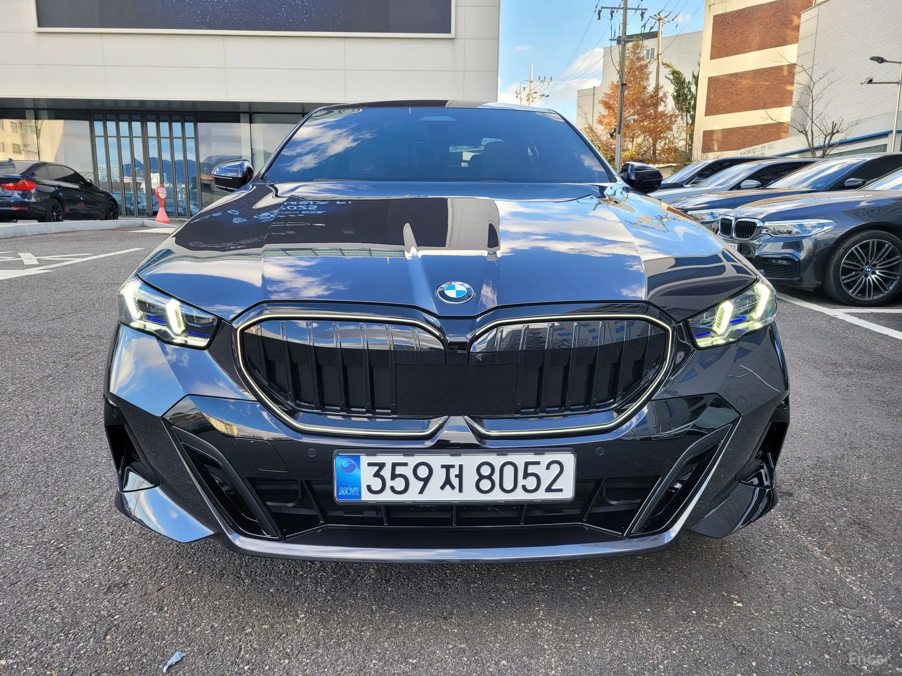 BMW 5 Series (G60) превью 3