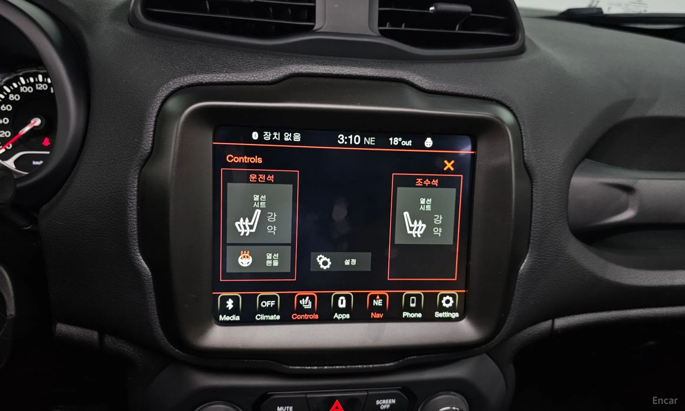 Jeep Renegade превью 19