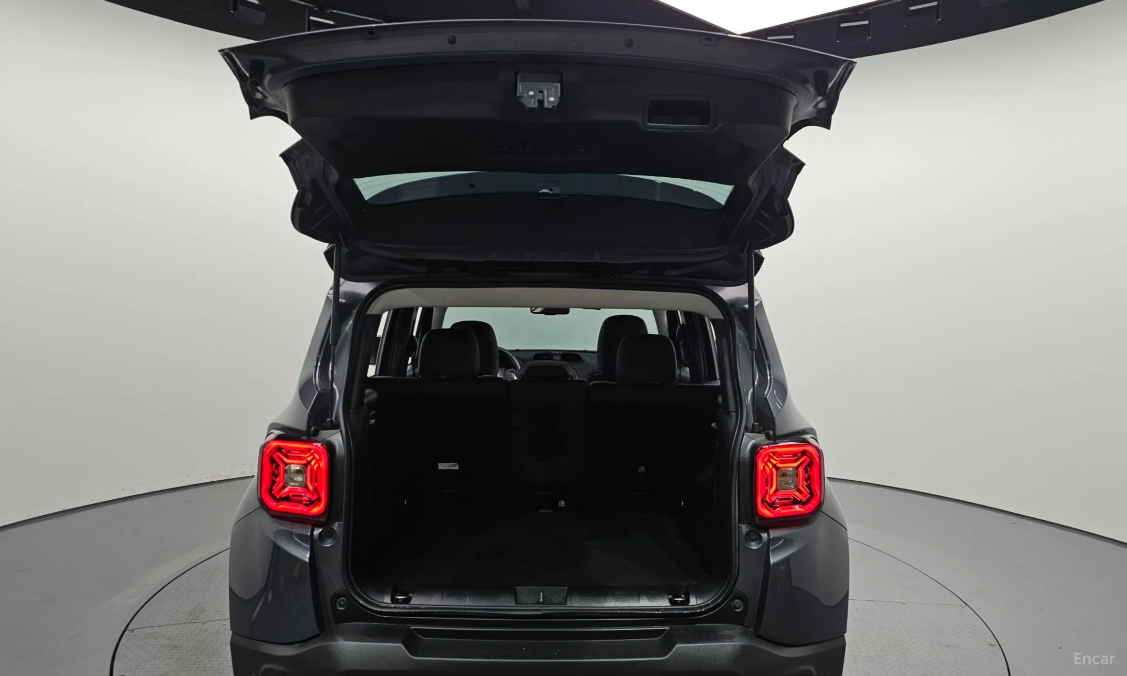 Jeep Renegade превью 20
