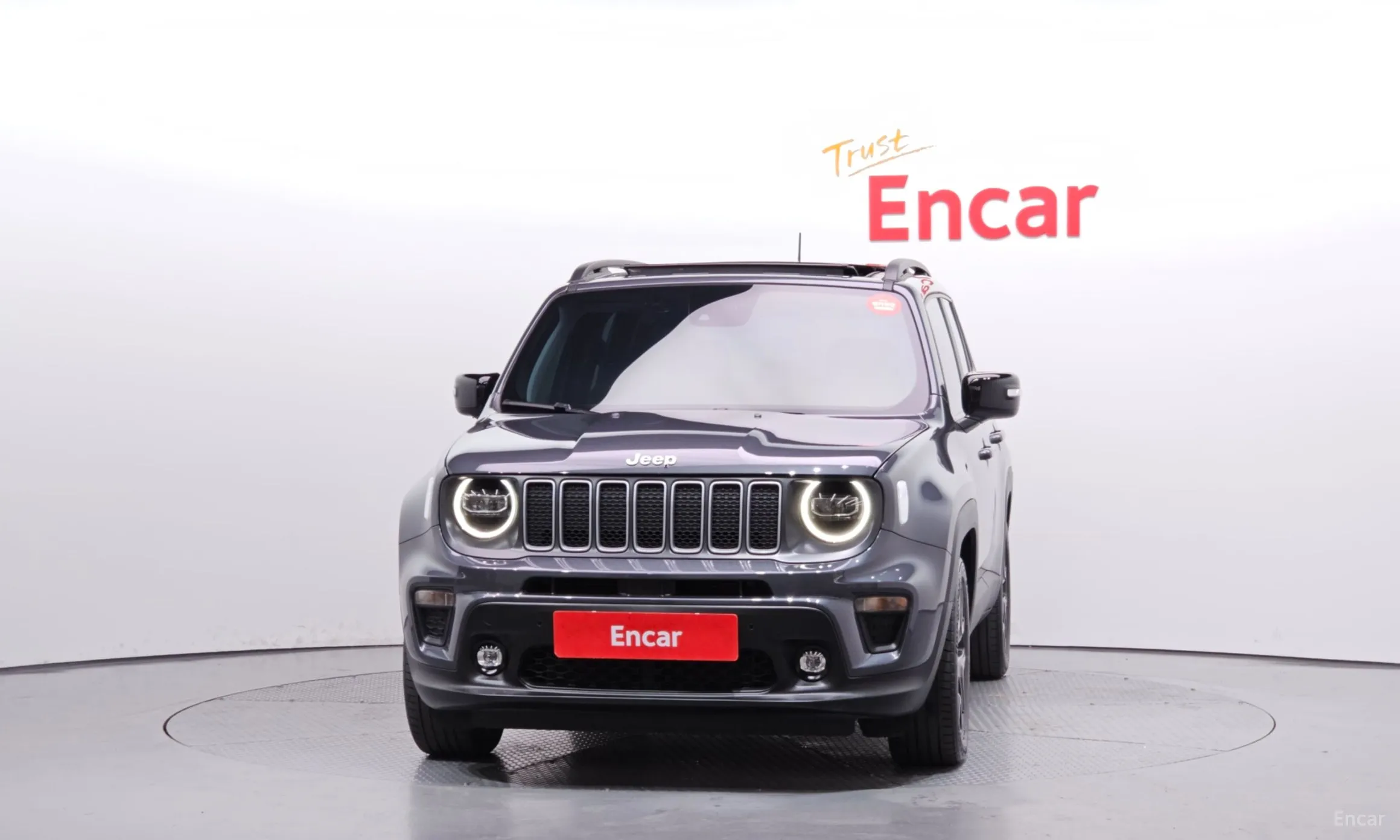 Jeep Renegade превью 3