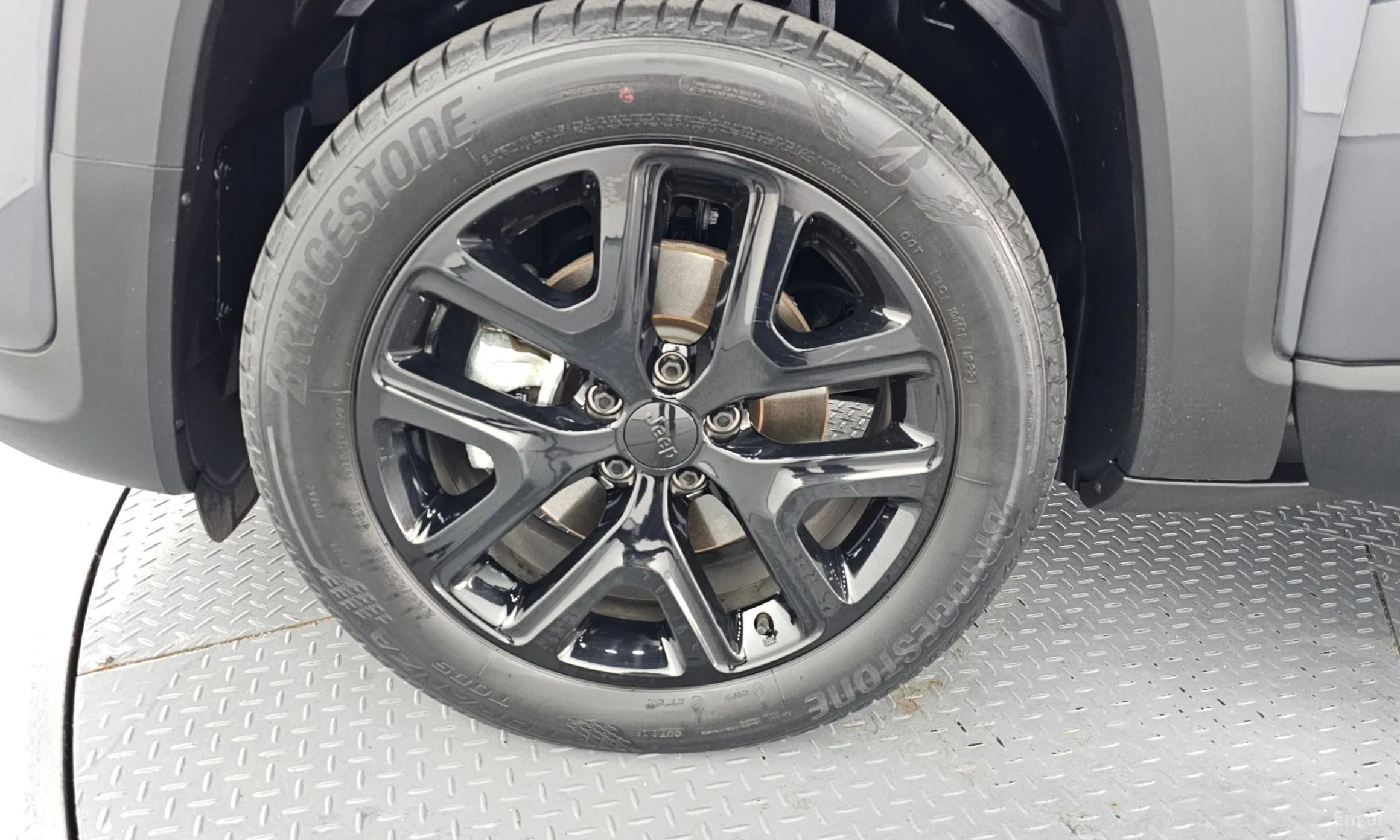 Jeep Renegade превью 5