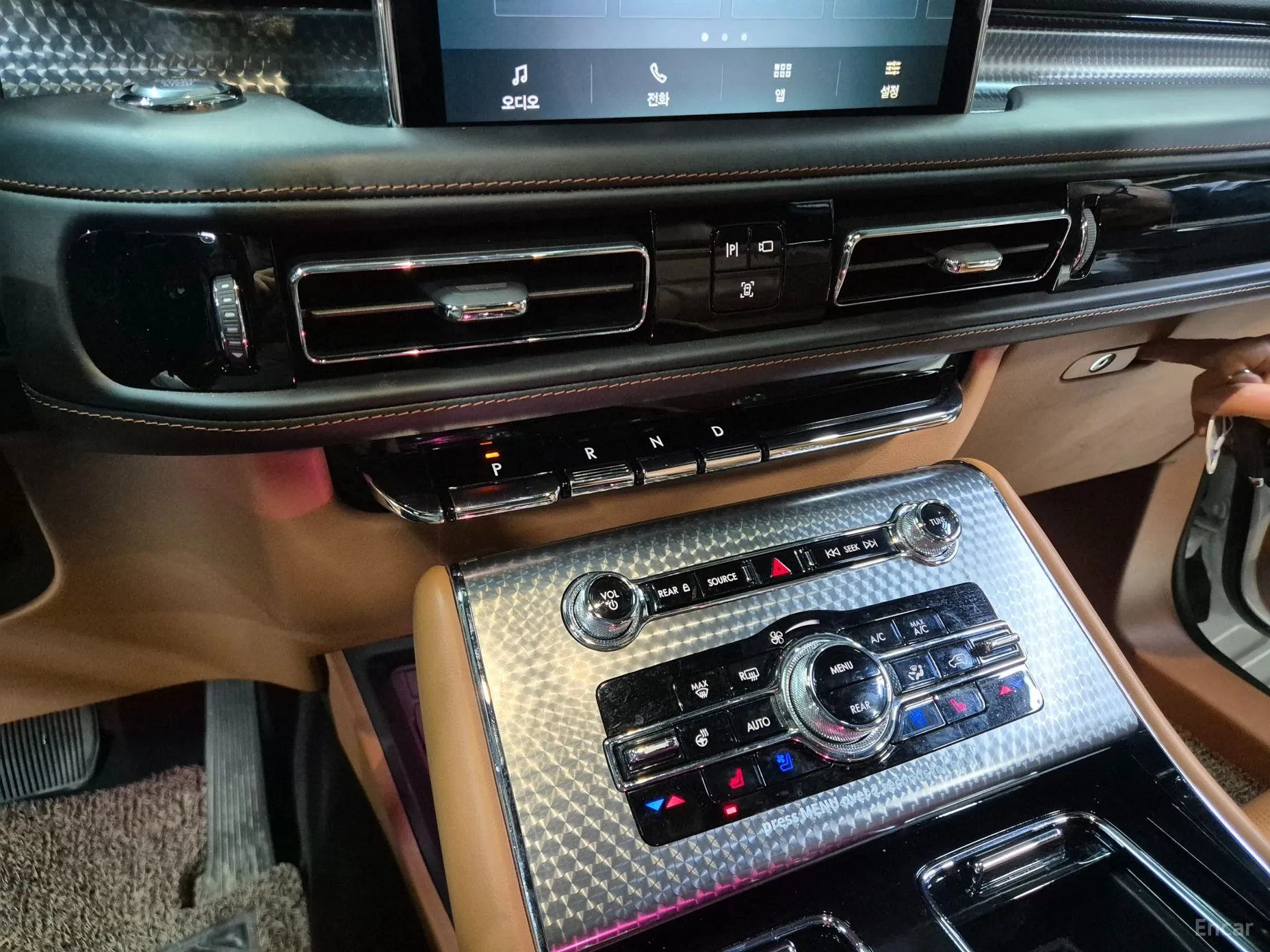 Lincoln Aviator 2nd Generation превью 14