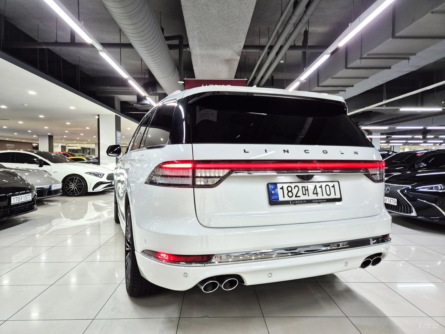 Lincoln Aviator 2nd Generation превью 4