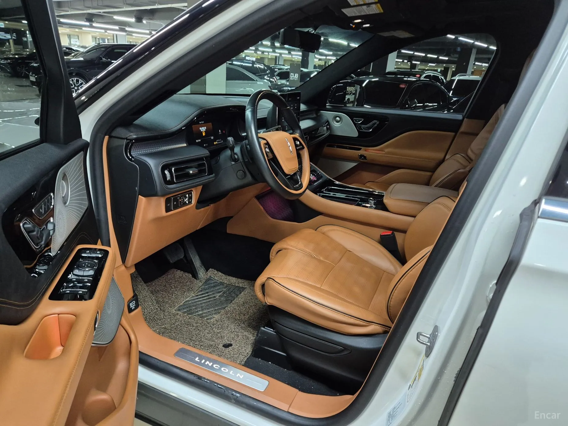 Lincoln Aviator 2nd Generation превью 8