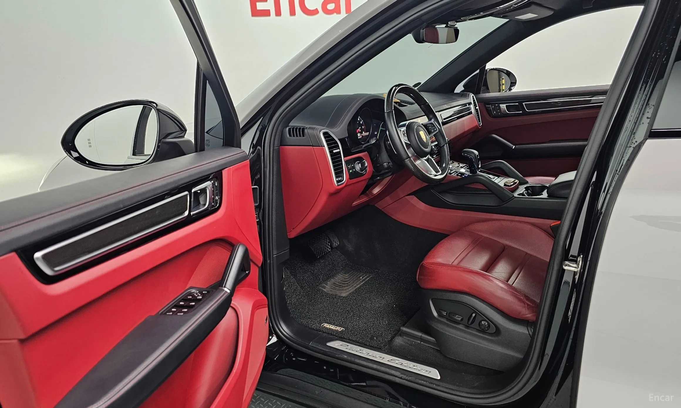 Porsche Cayenne (PO536) превью 10