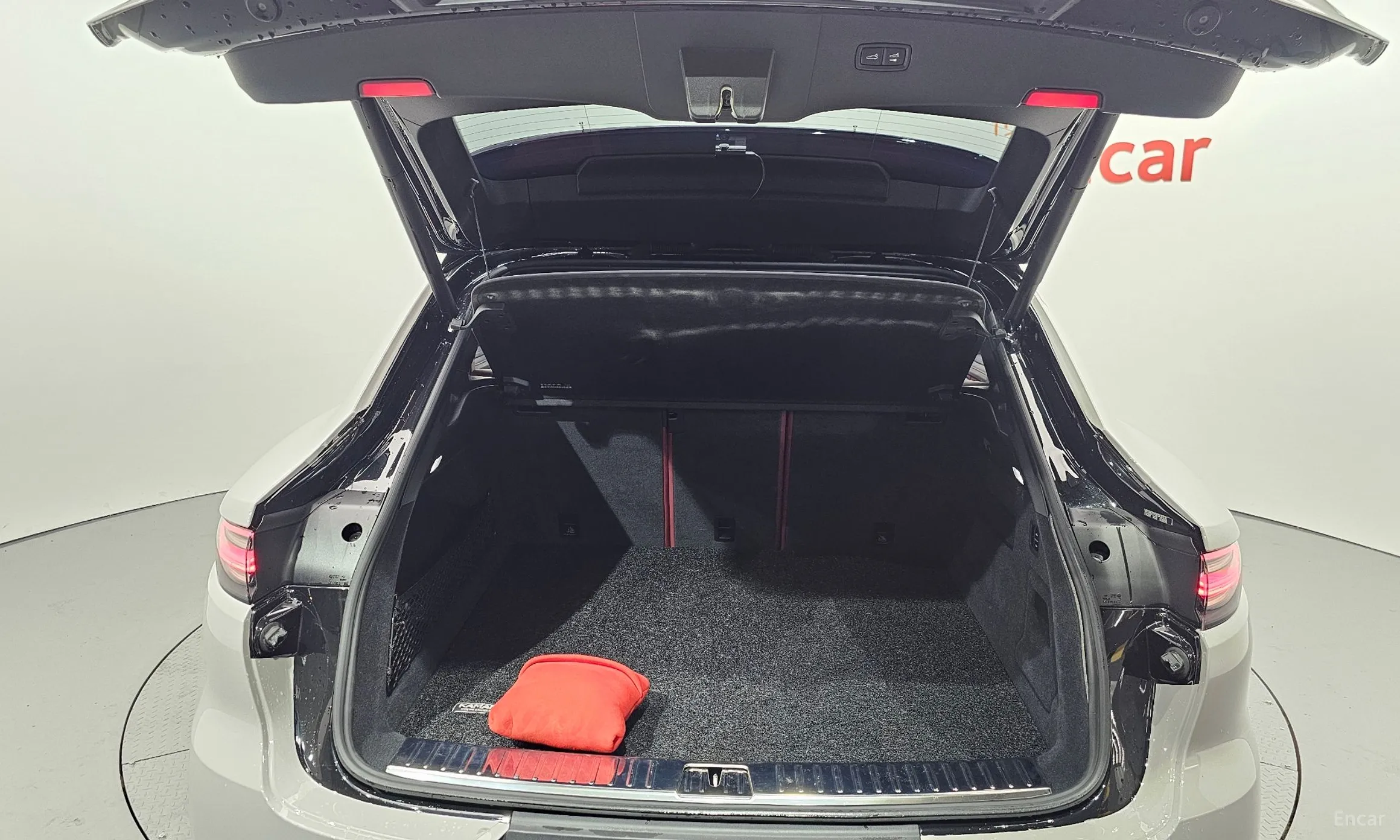 Porsche Cayenne (PO536) превью 20