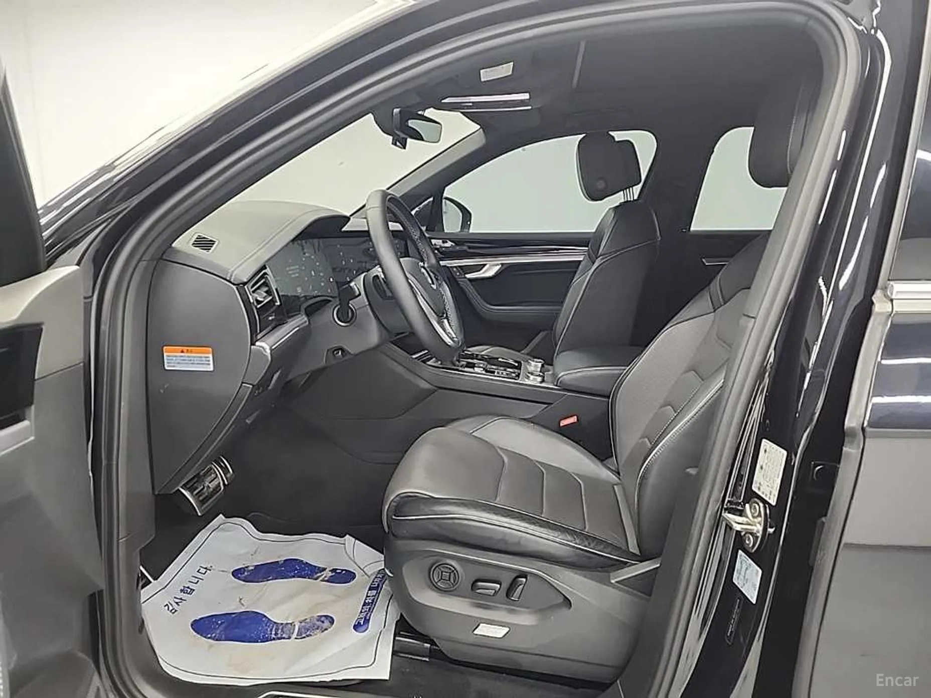 Volkswagen Touareg 3rd Generation превью 11