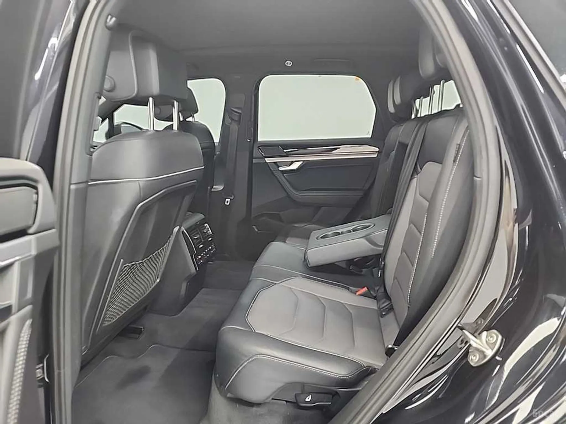 Volkswagen Touareg 3rd Generation превью 12