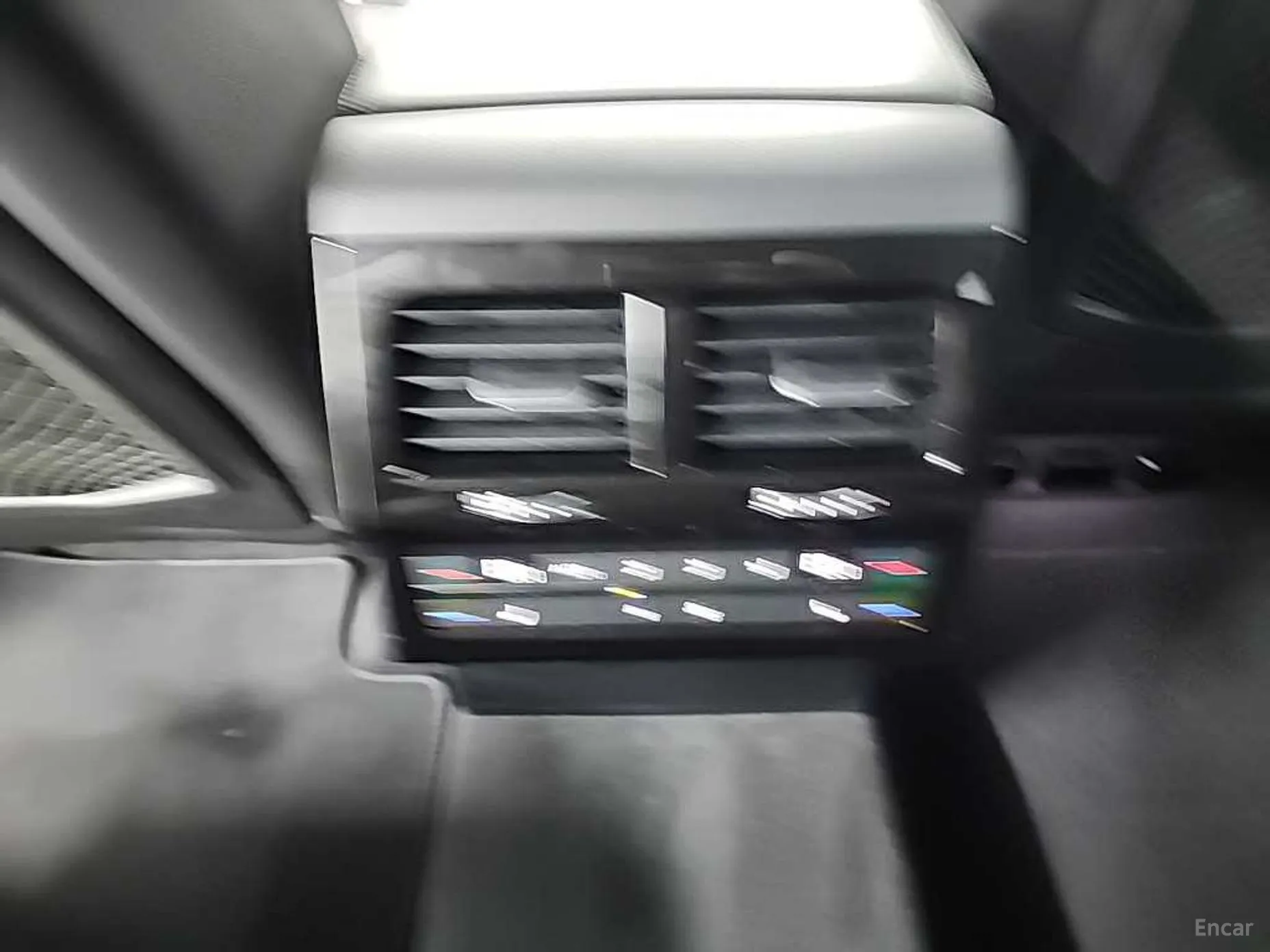 Volkswagen Touareg 3rd Generation превью 13