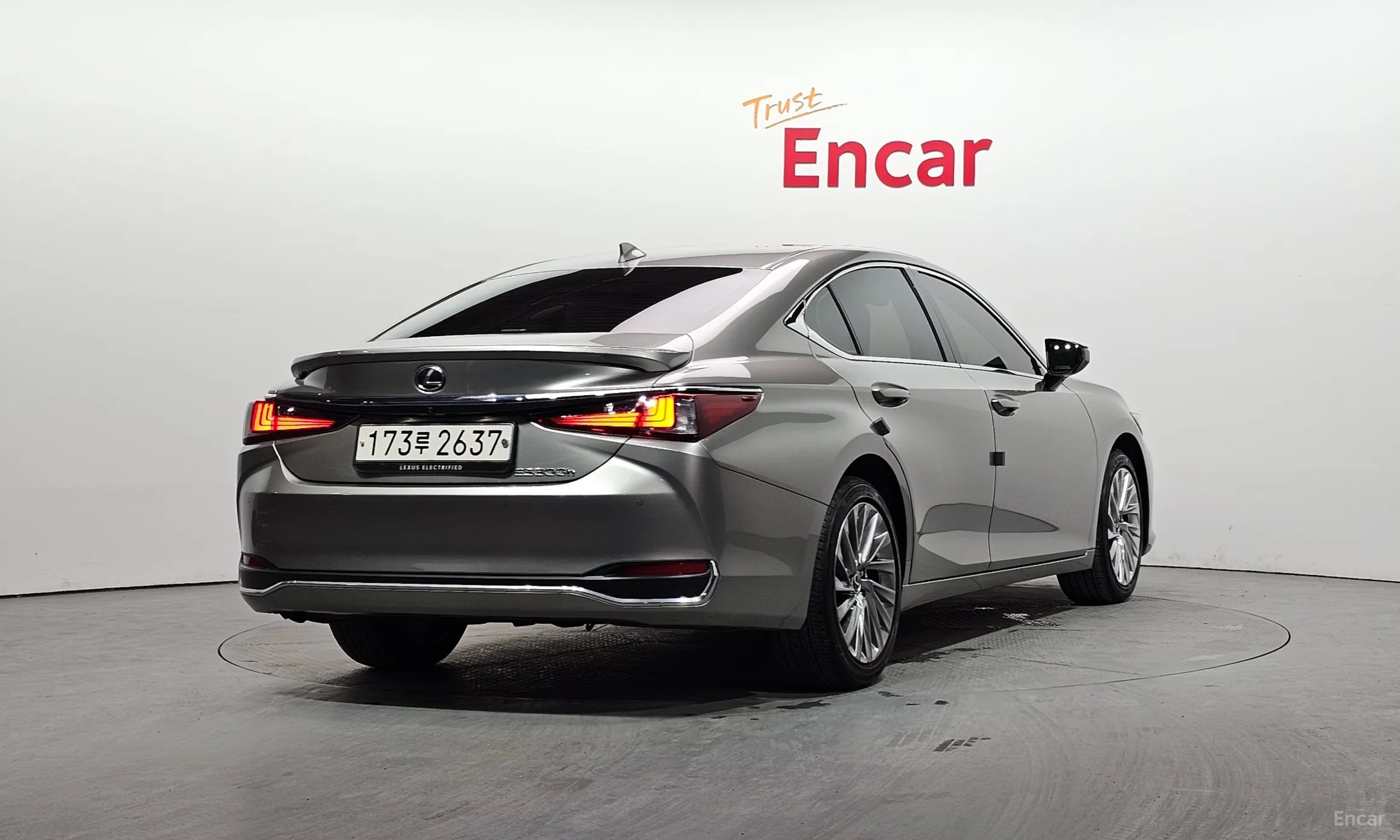 Lexus ES300h 7th Generation