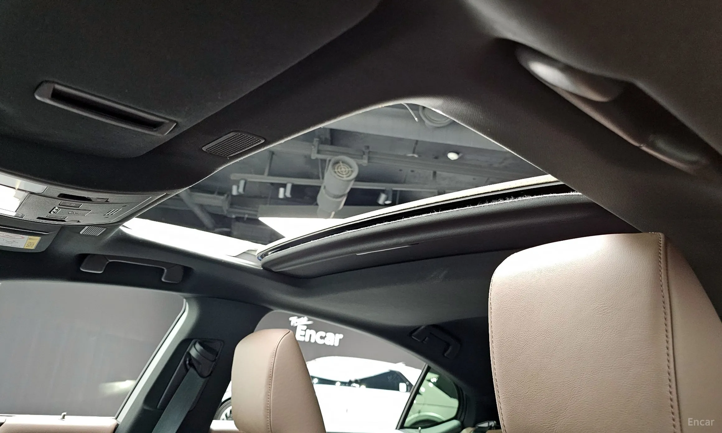 Lexus ES300h 7th Generation превью 17