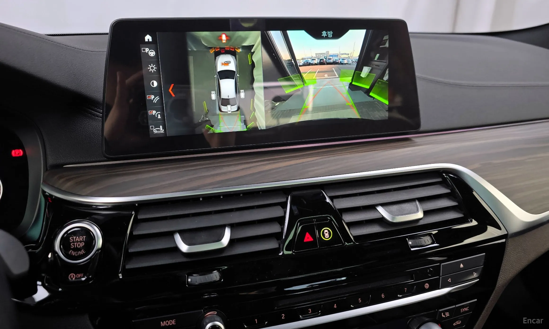 BMW 5 Series (G30) превью 15