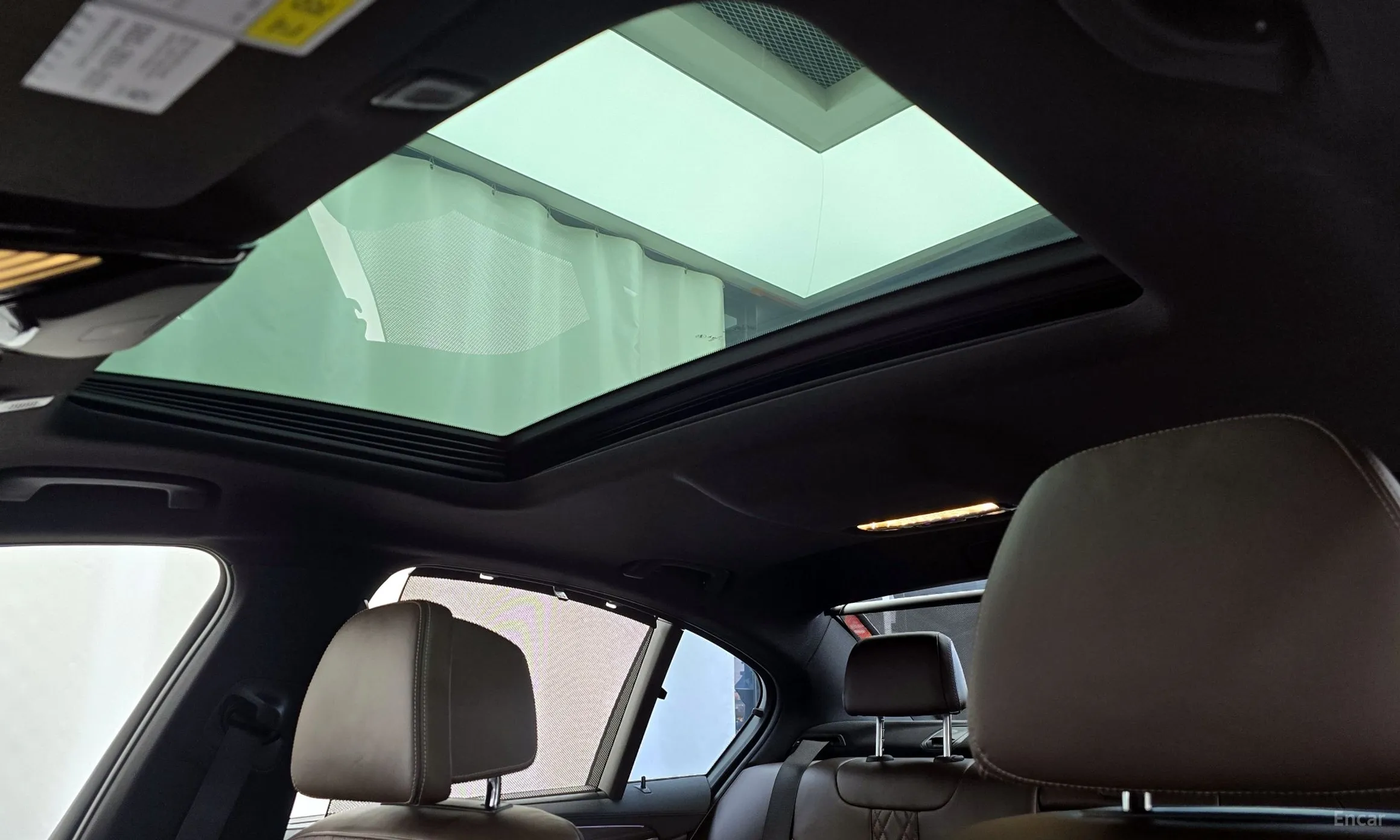 BMW 5 Series (G30) превью 17