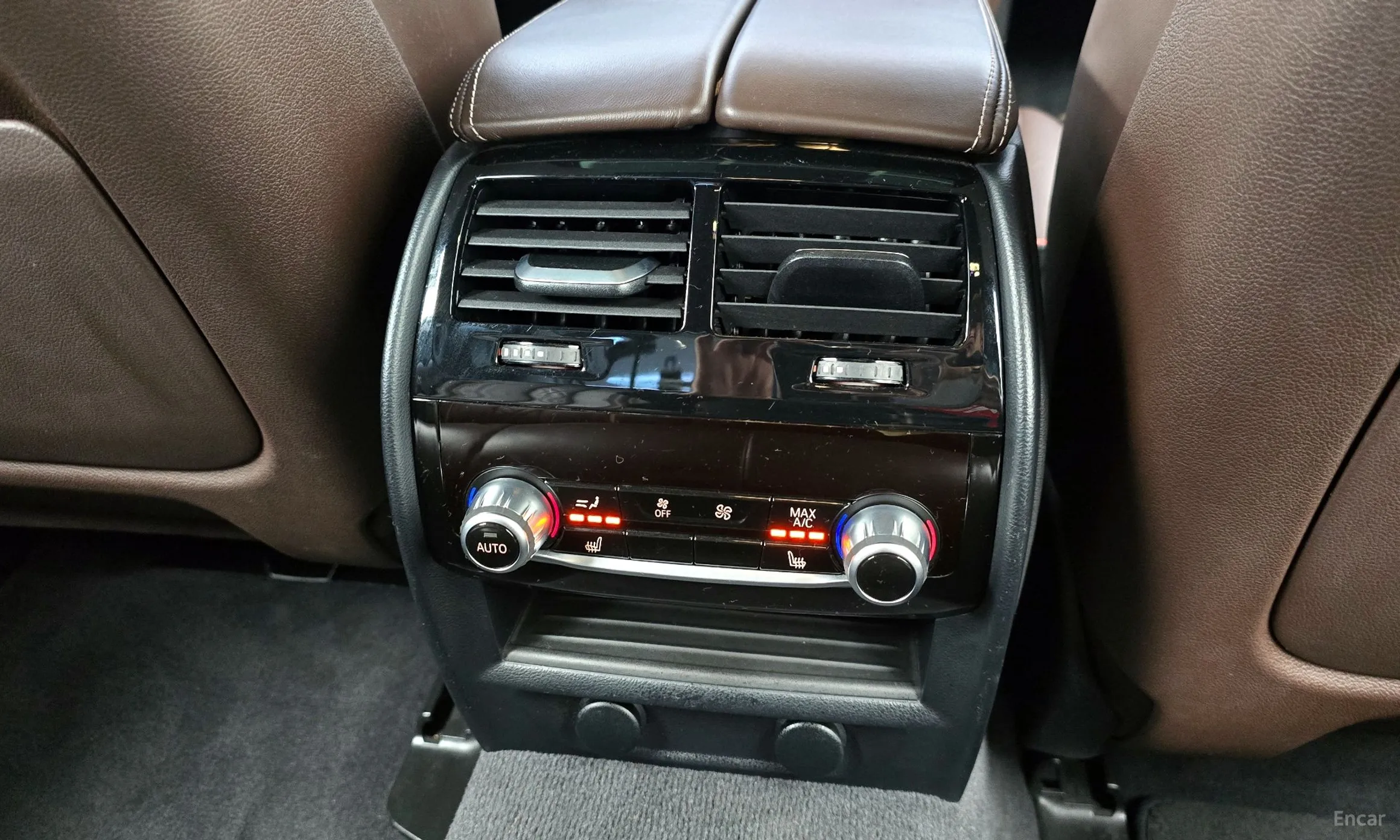 BMW 5 Series (G30) превью 19