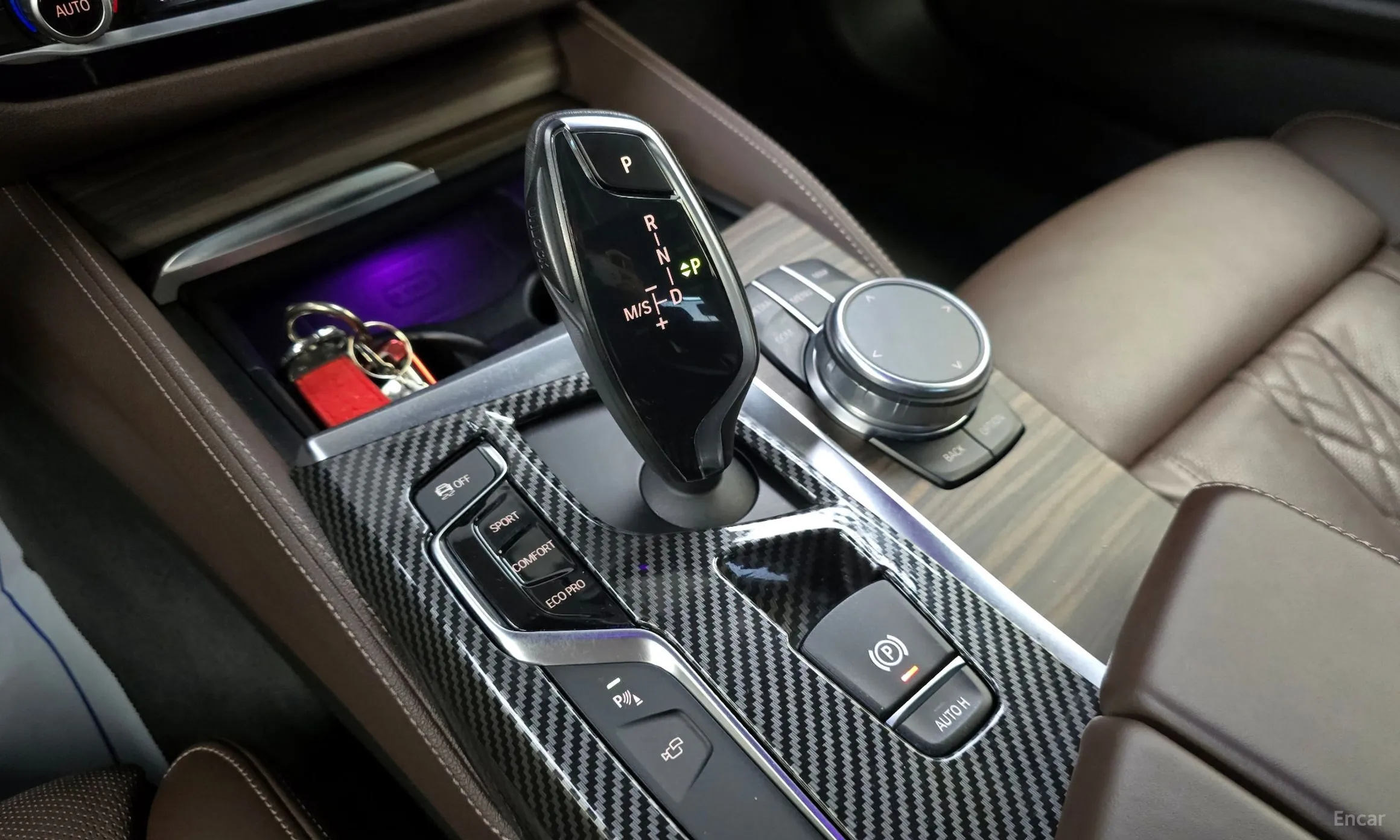 BMW 5 Series (G30) превью 9