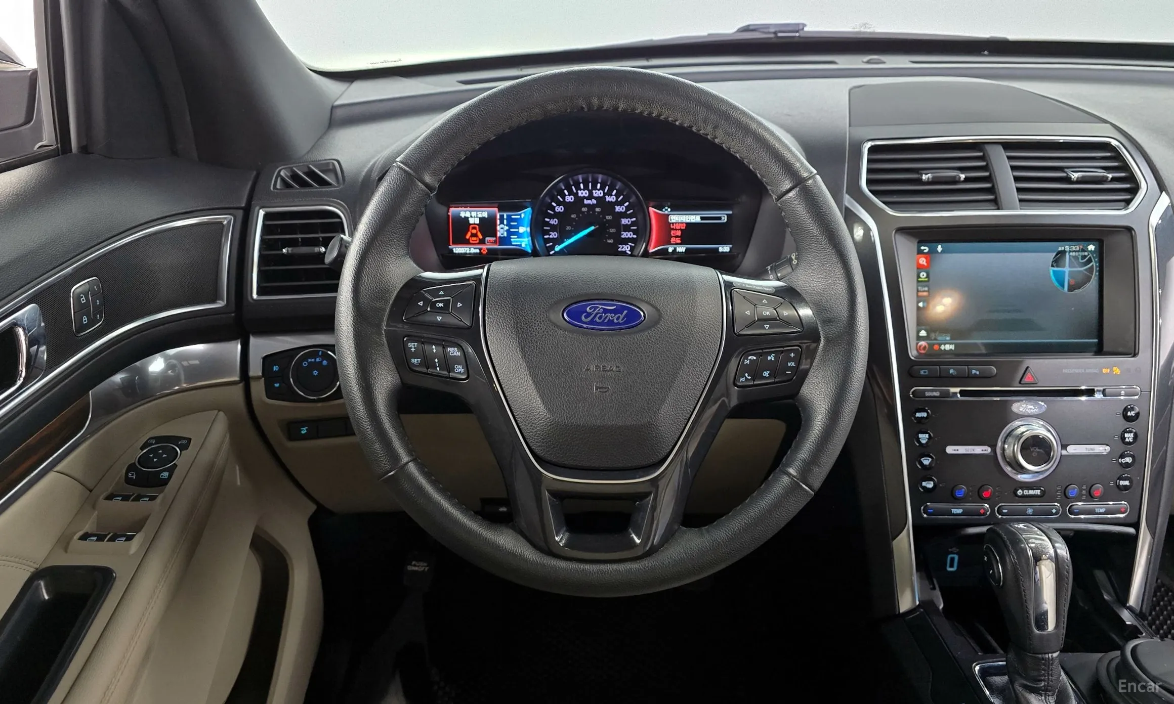 Ford Explorer превью 13