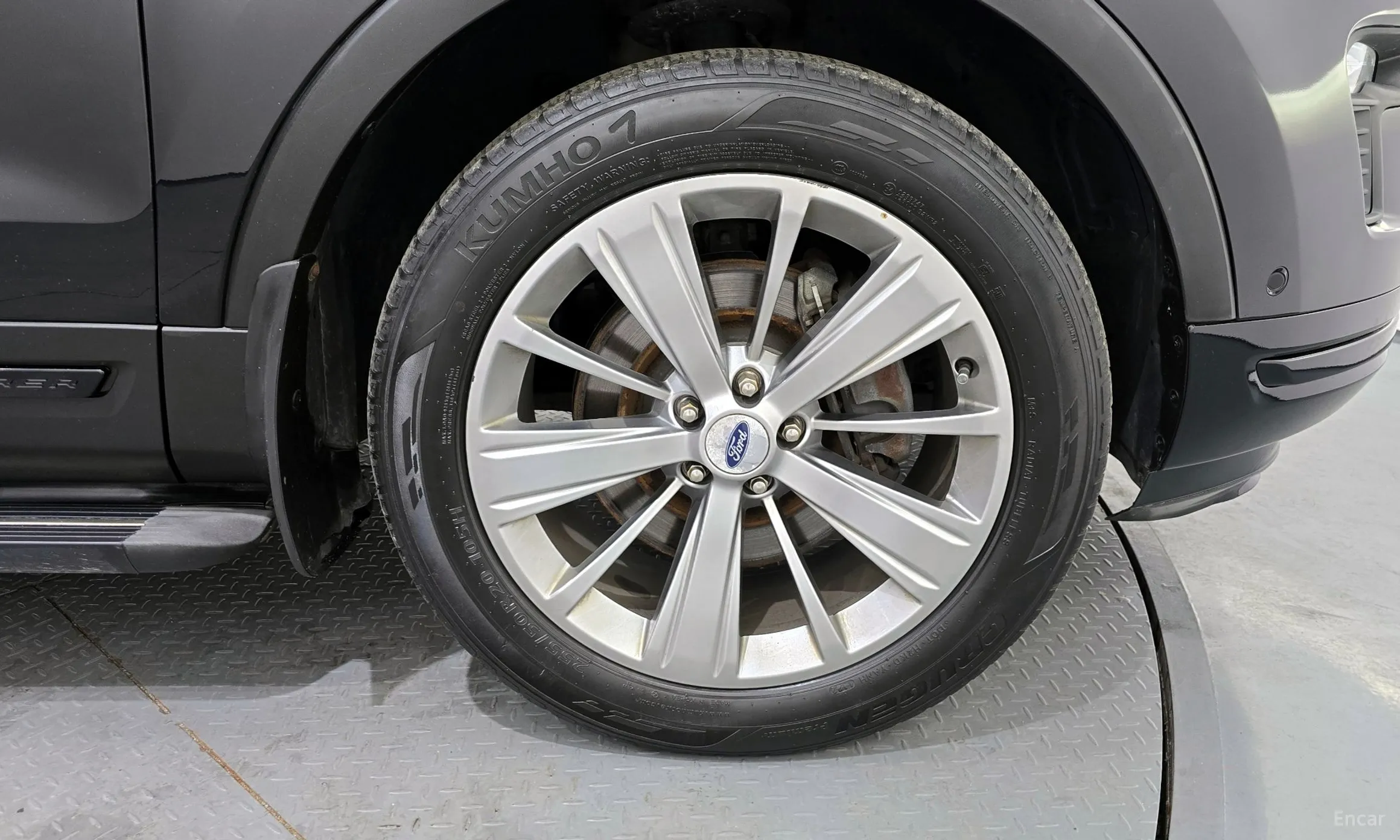 Ford Explorer превью 5
