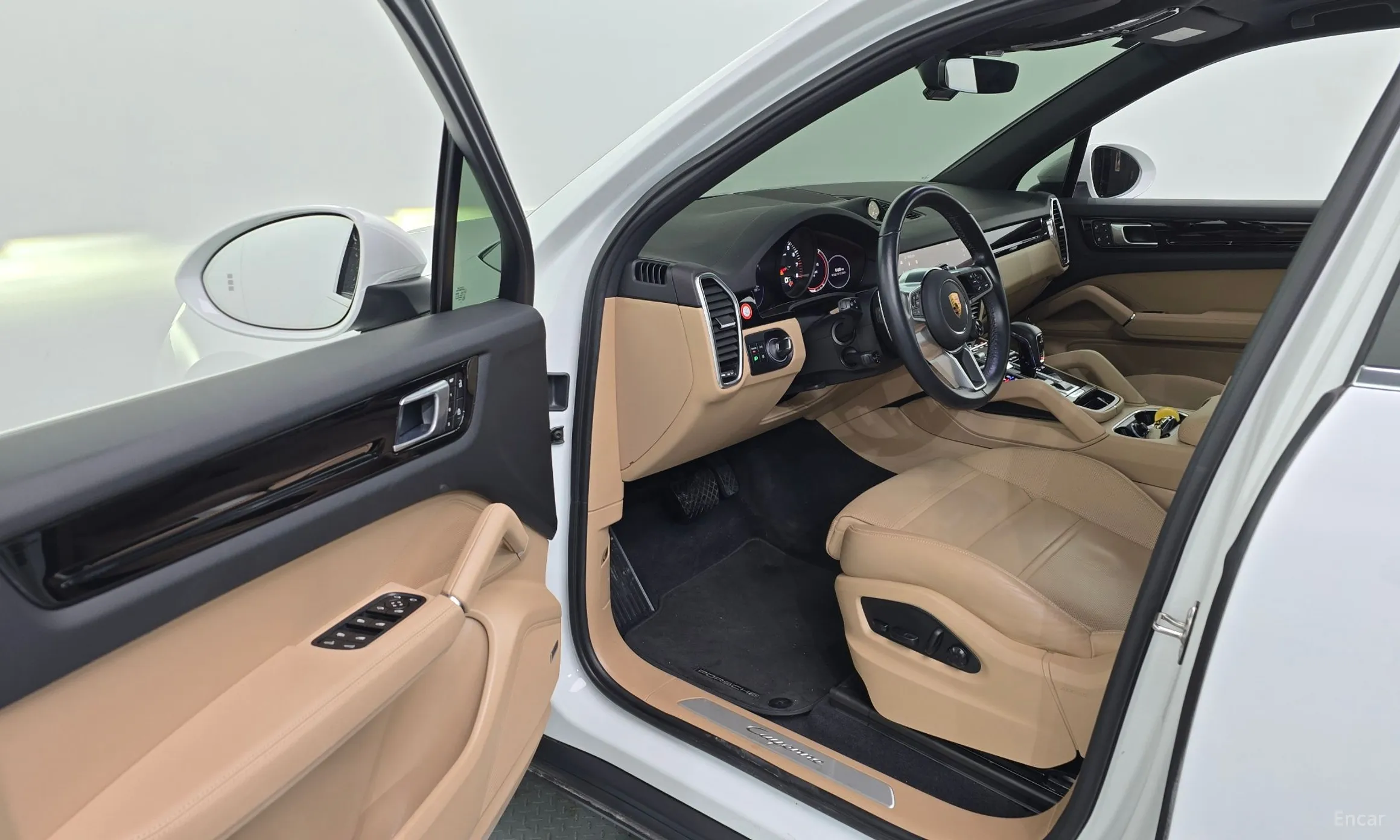 Porsche Cayenne (PO536) превью 10