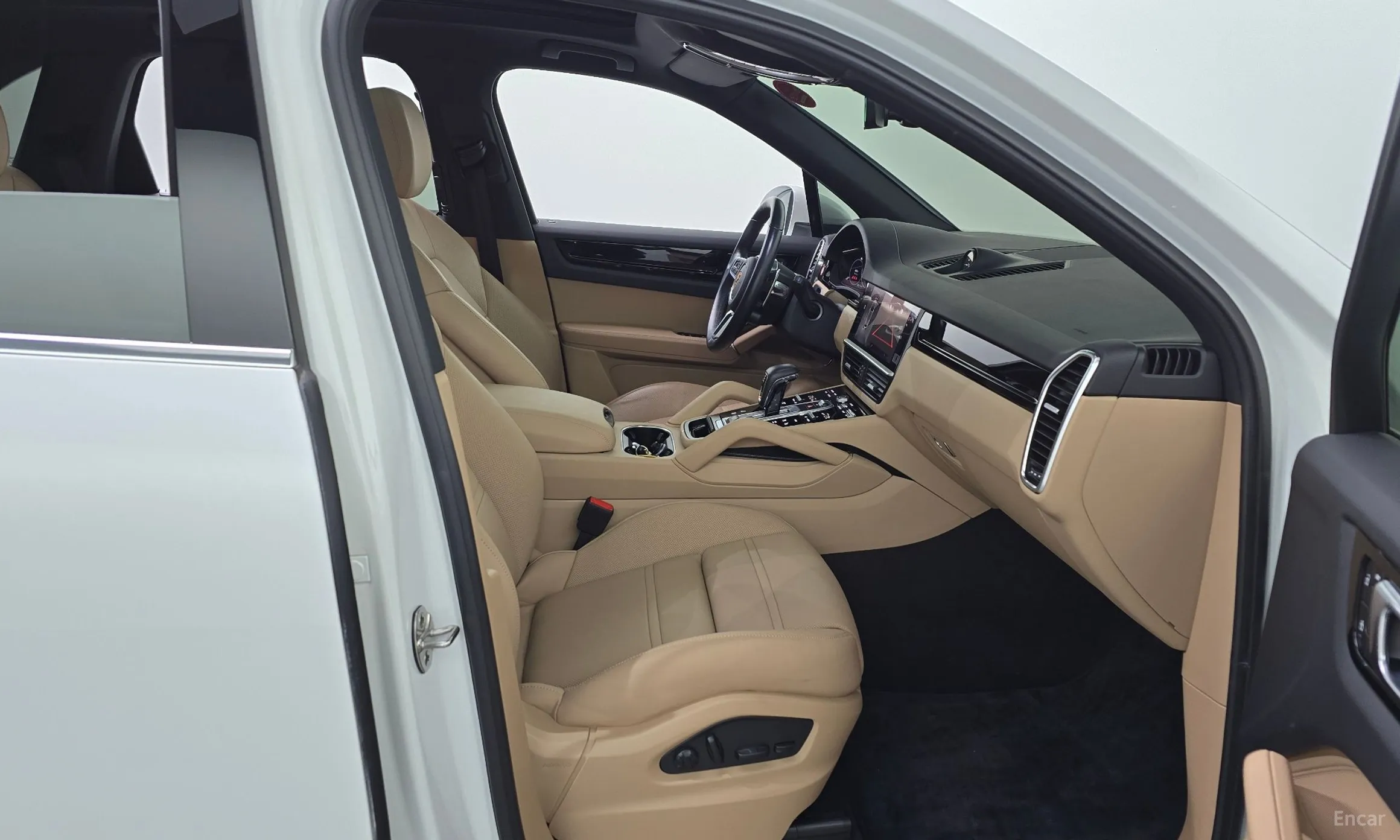 Porsche Cayenne (PO536) превью 11
