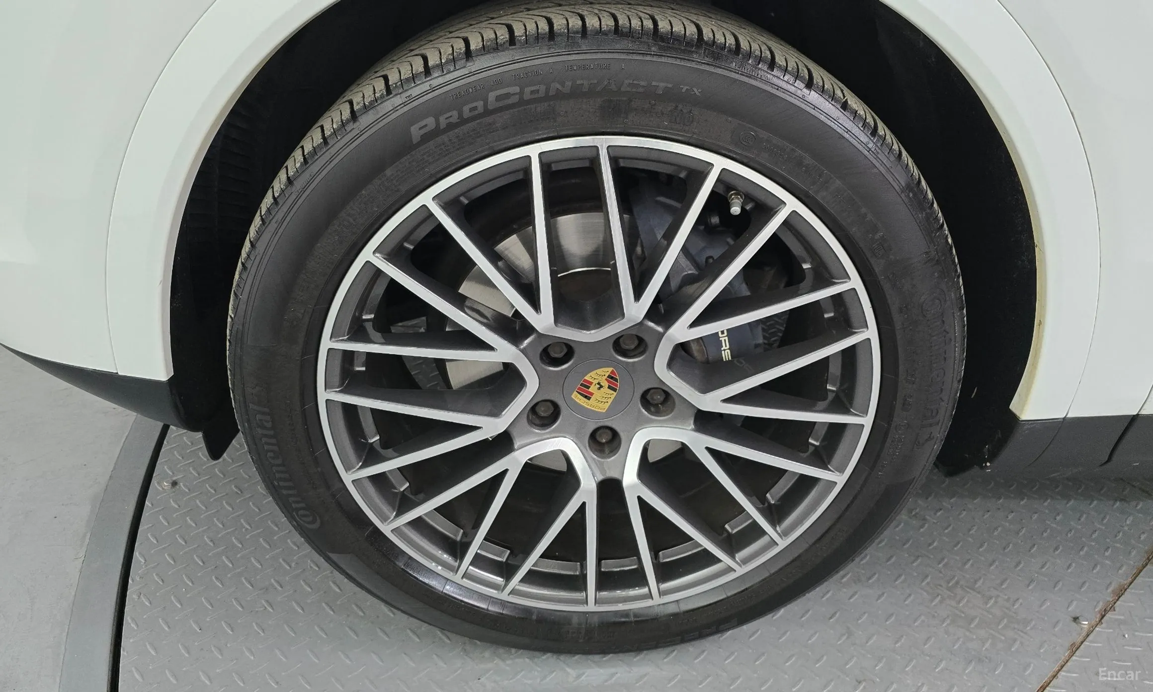 Porsche Cayenne (PO536) превью 5