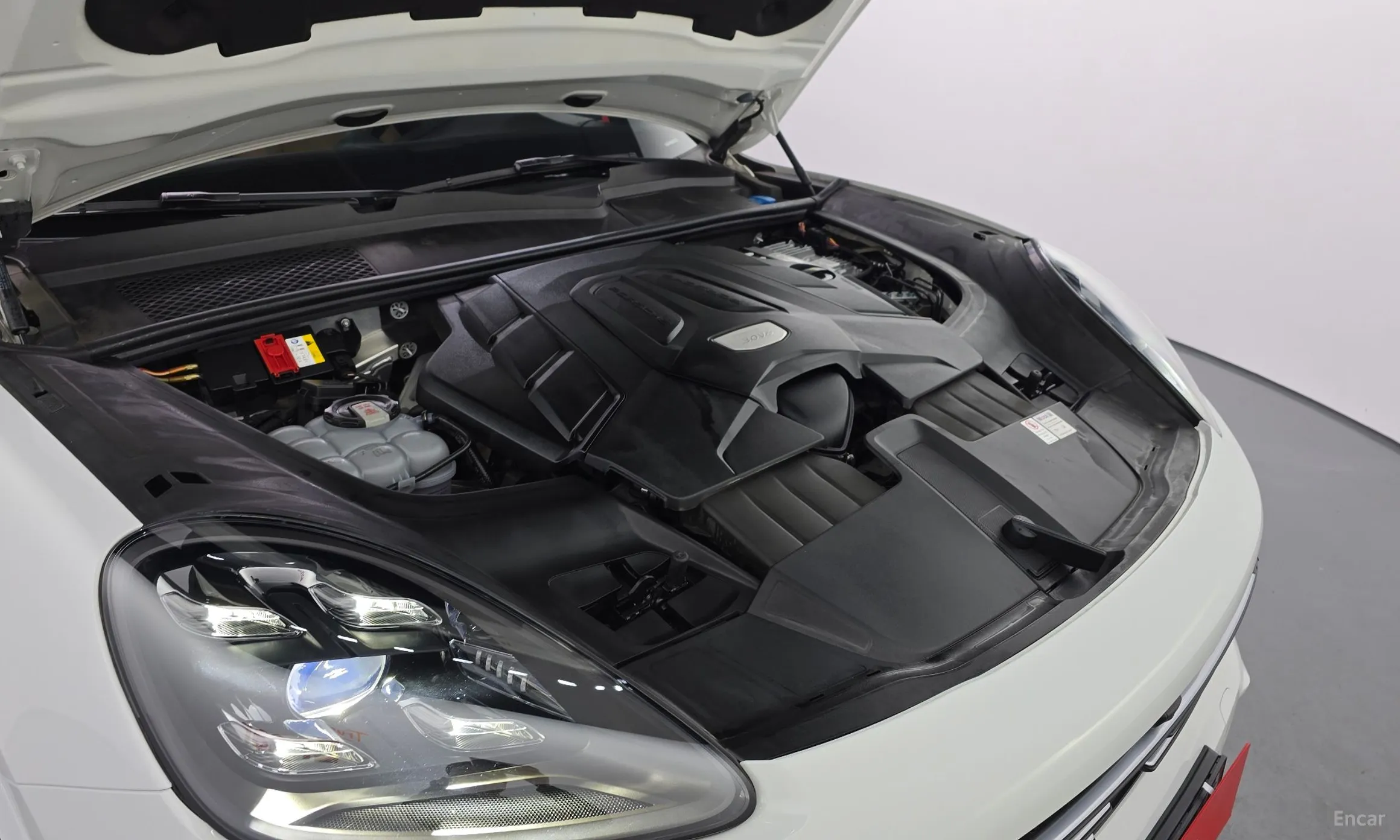 Porsche Cayenne (PO536) превью 6