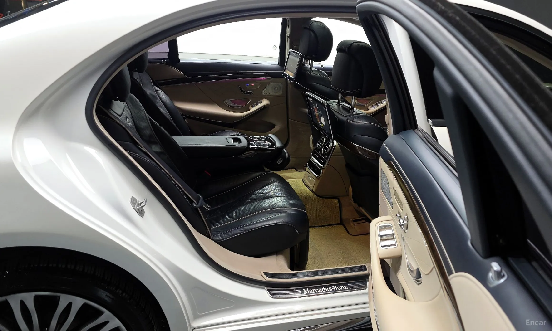 Mercedes Benz S-Class W222 превью 12