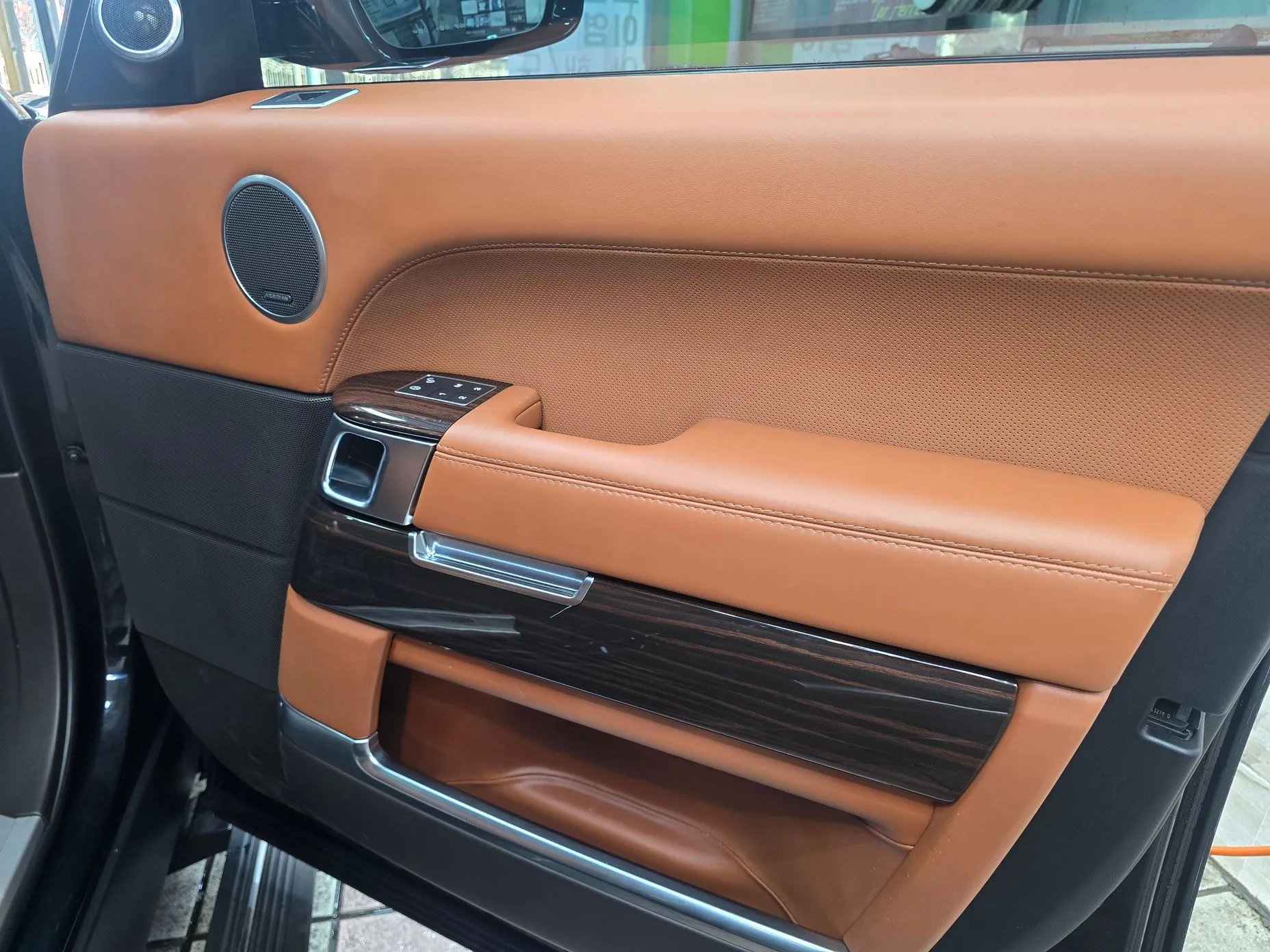 Land Rover Range Rover 4th Generation превью 15