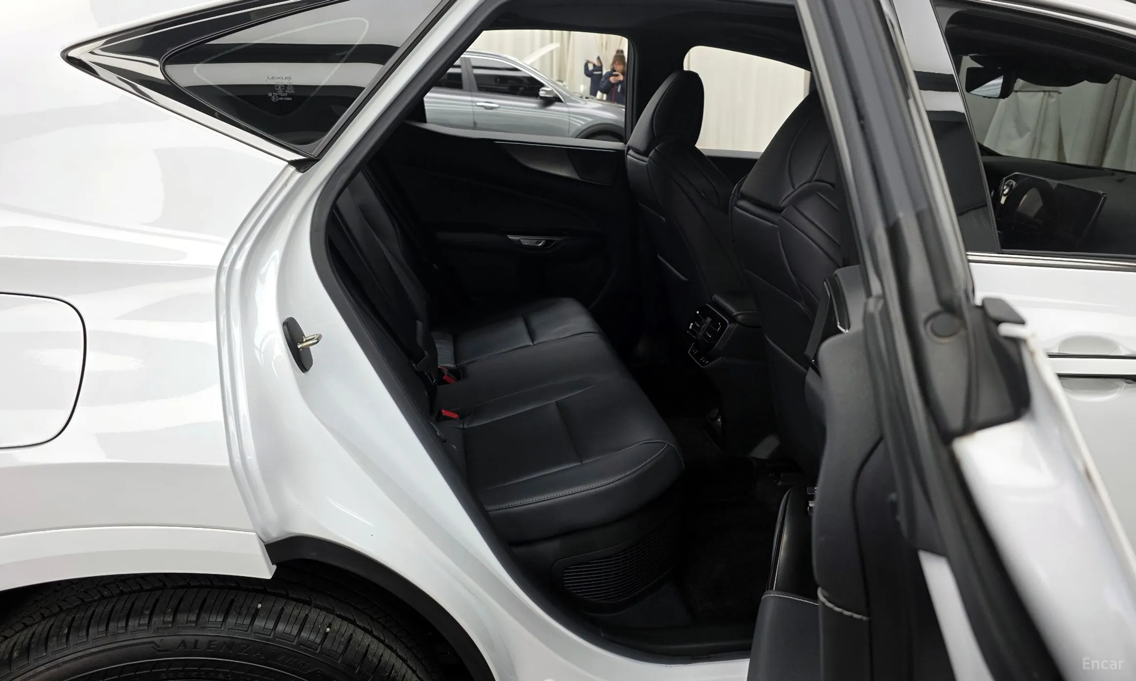 Lexus NX450h + 2nd Gen превью 12
