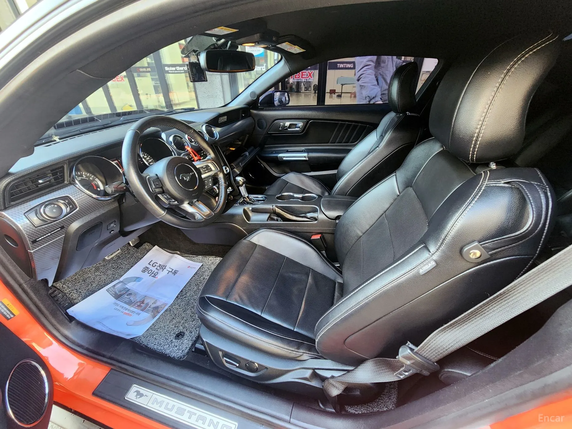 Ford Mustang превью 11